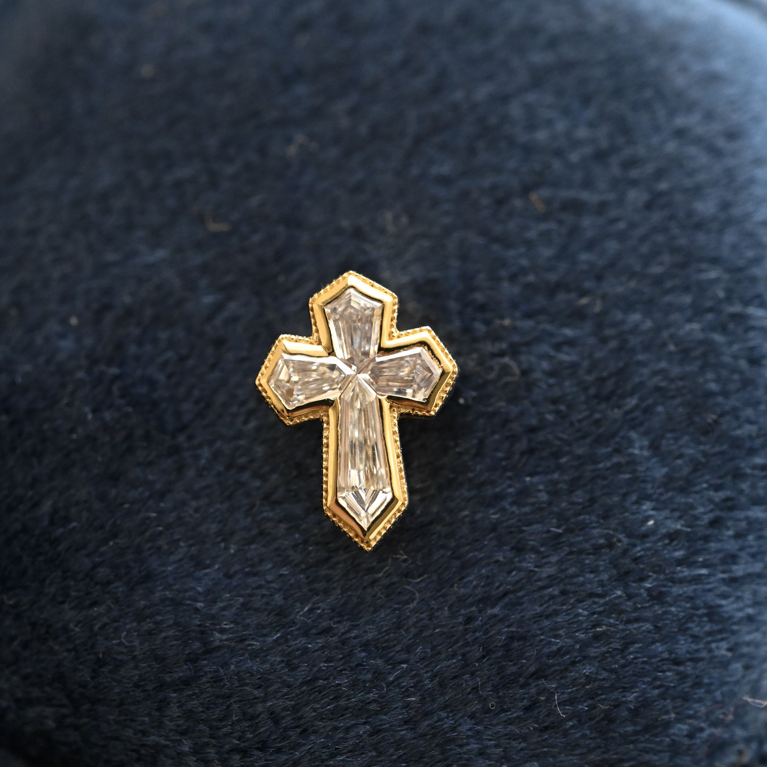 18K Vintage Cross Diamond Necklace