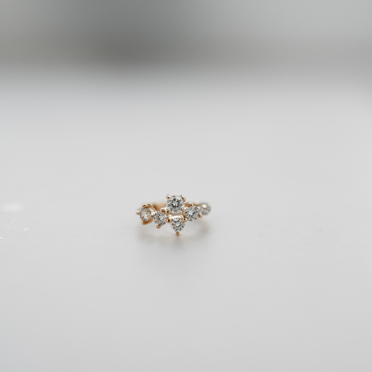 18K Single Scattered Diamond Earring Hoop