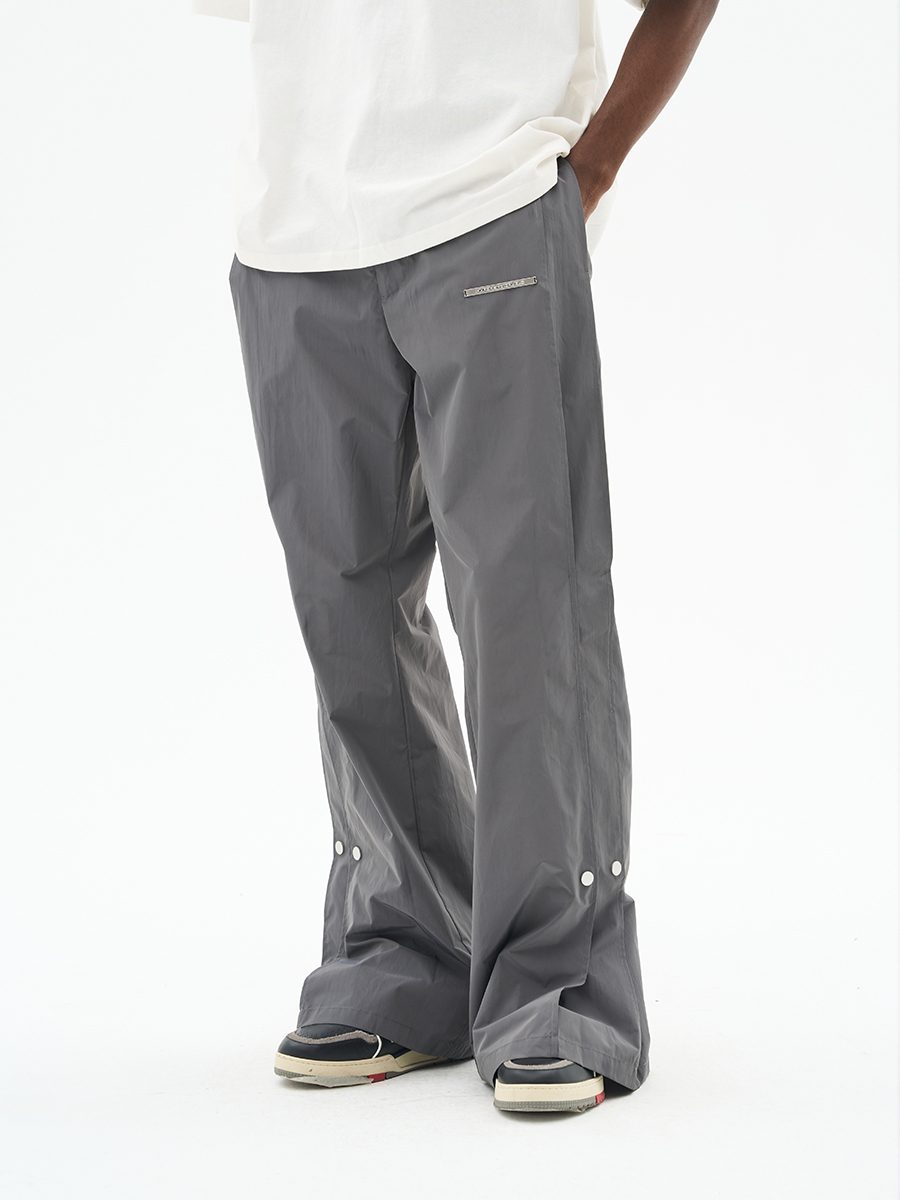 Harsh and Cruel 22FW 立體廓形飛邊設計微喇叭長褲 HM223150543