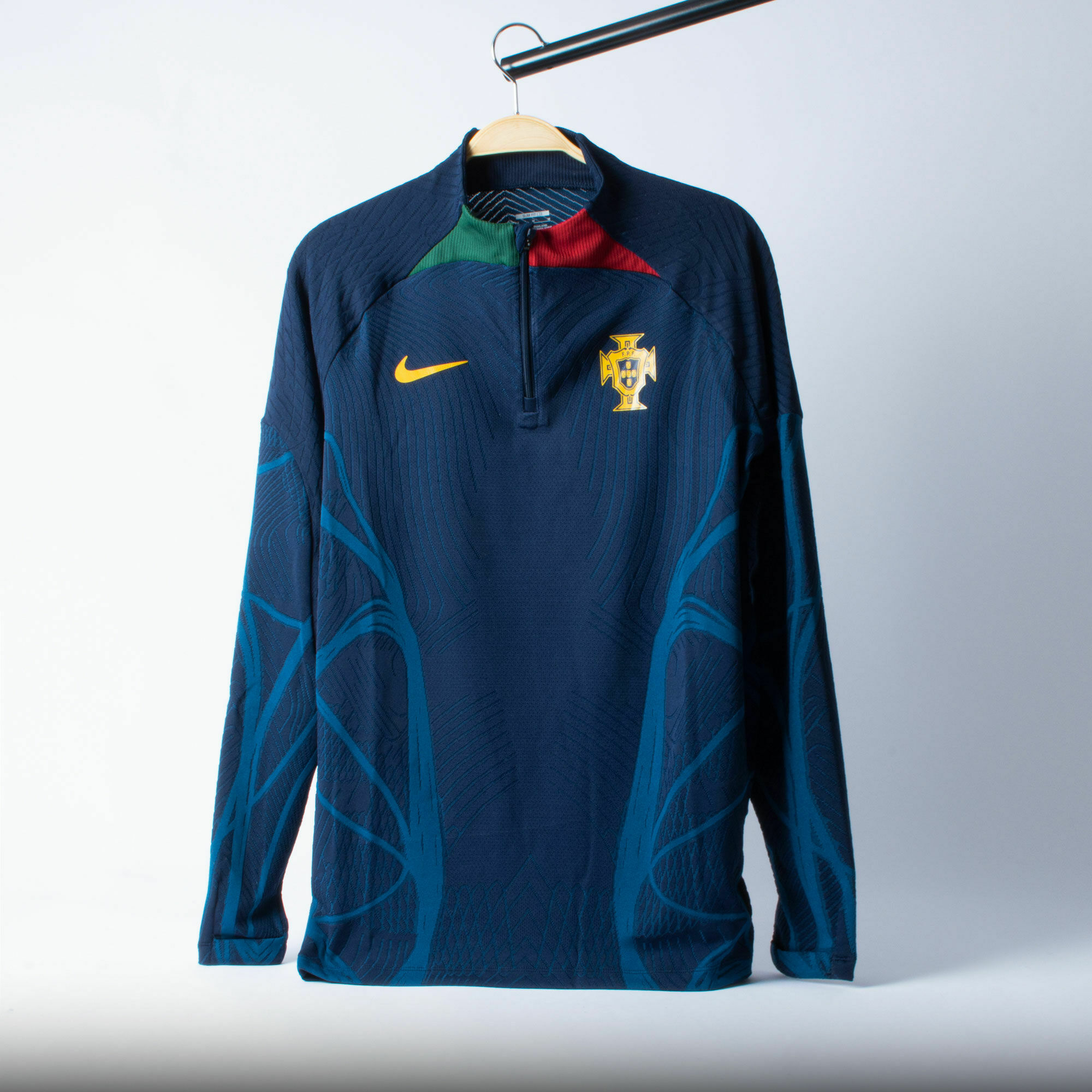 2022葡萄牙國家隊球員版長袖半拉鏈訓練服