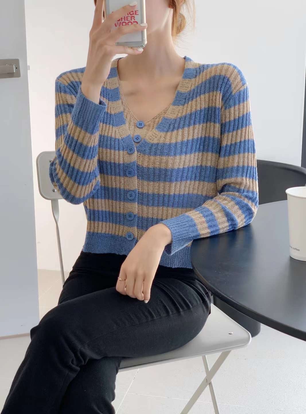 SEPT2231 間條假兩件疏織上衣