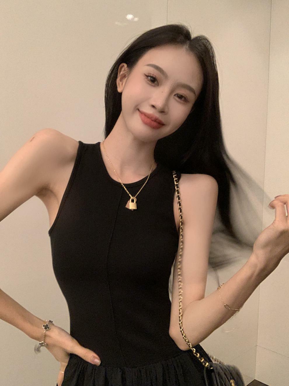 大裙襬休閒洋裝(黑/白)