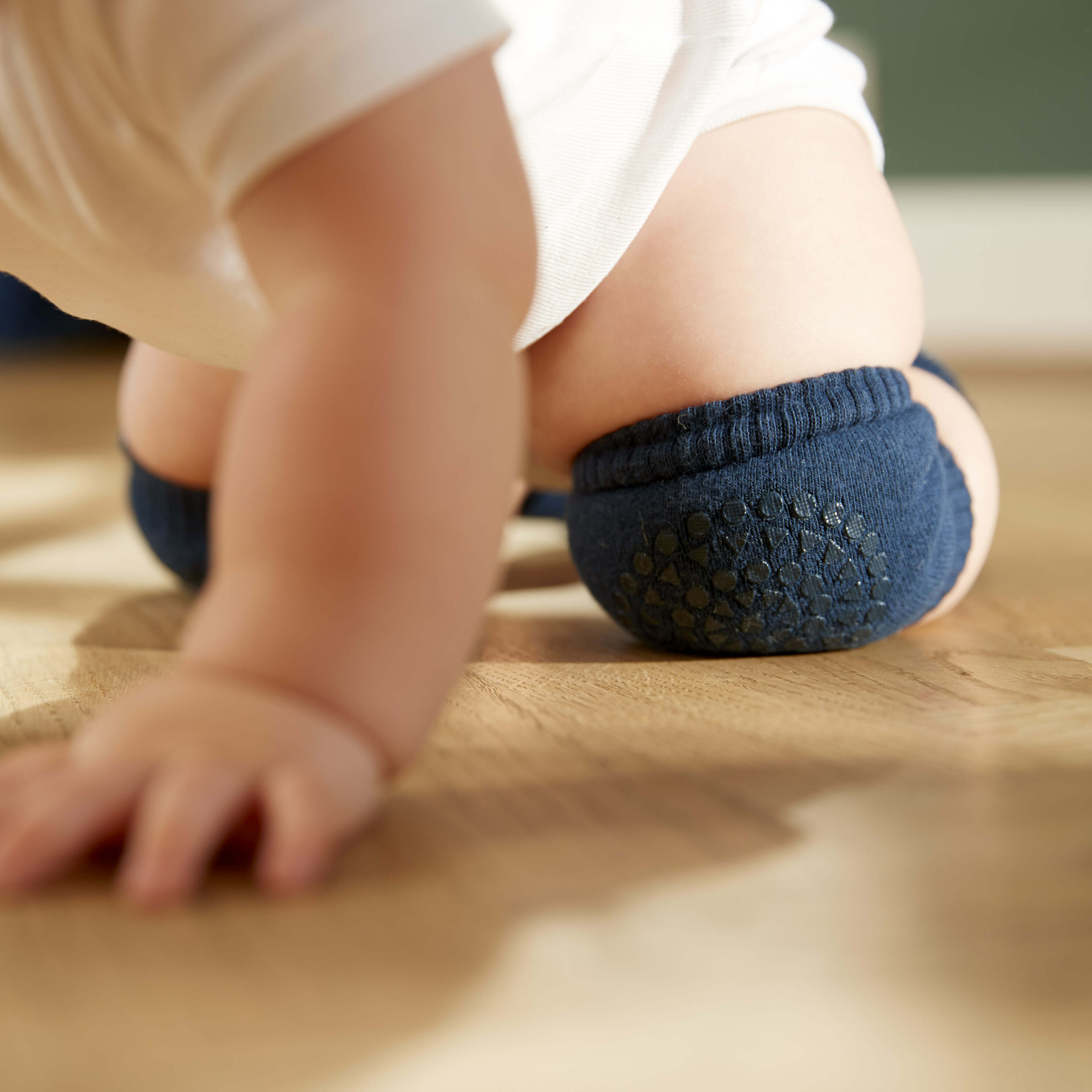 丹麥GoBabyGo 毛圈棉爬行護膝 - Navy Blue