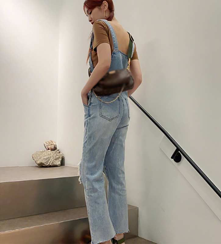 楊丞琳同款 破洞吊帶喇叭褲