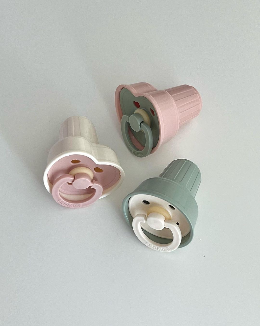 𝐅𝐫𝐨𝐦𝐢𝐬𝐞 圓形/心形雪糕筒🍦奶嘴蓋