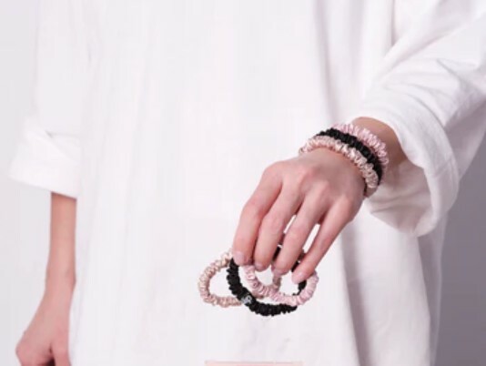 SLIP 真絲髮圈 1cm | 一套十條 | 顏色隨機 | 改善甩頭髮及毛躁問題 (逢星期日截單後14-21個工作天發貨)