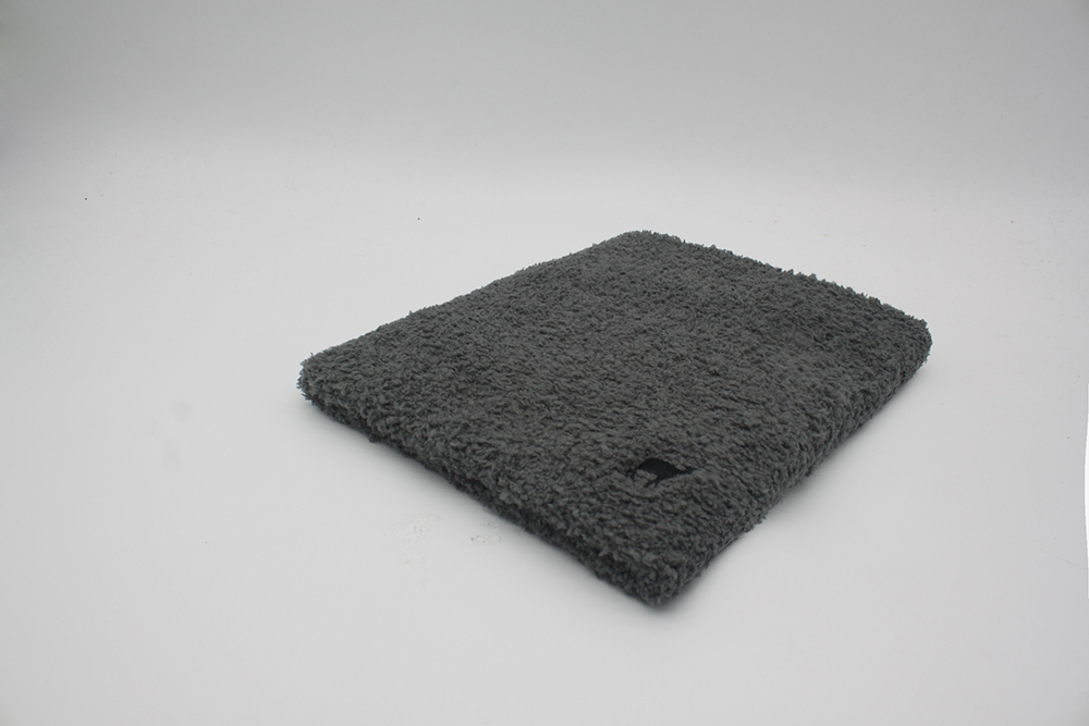 【肌暖】經典保暖系列 素色刺繡柔感圍脖丨B9247