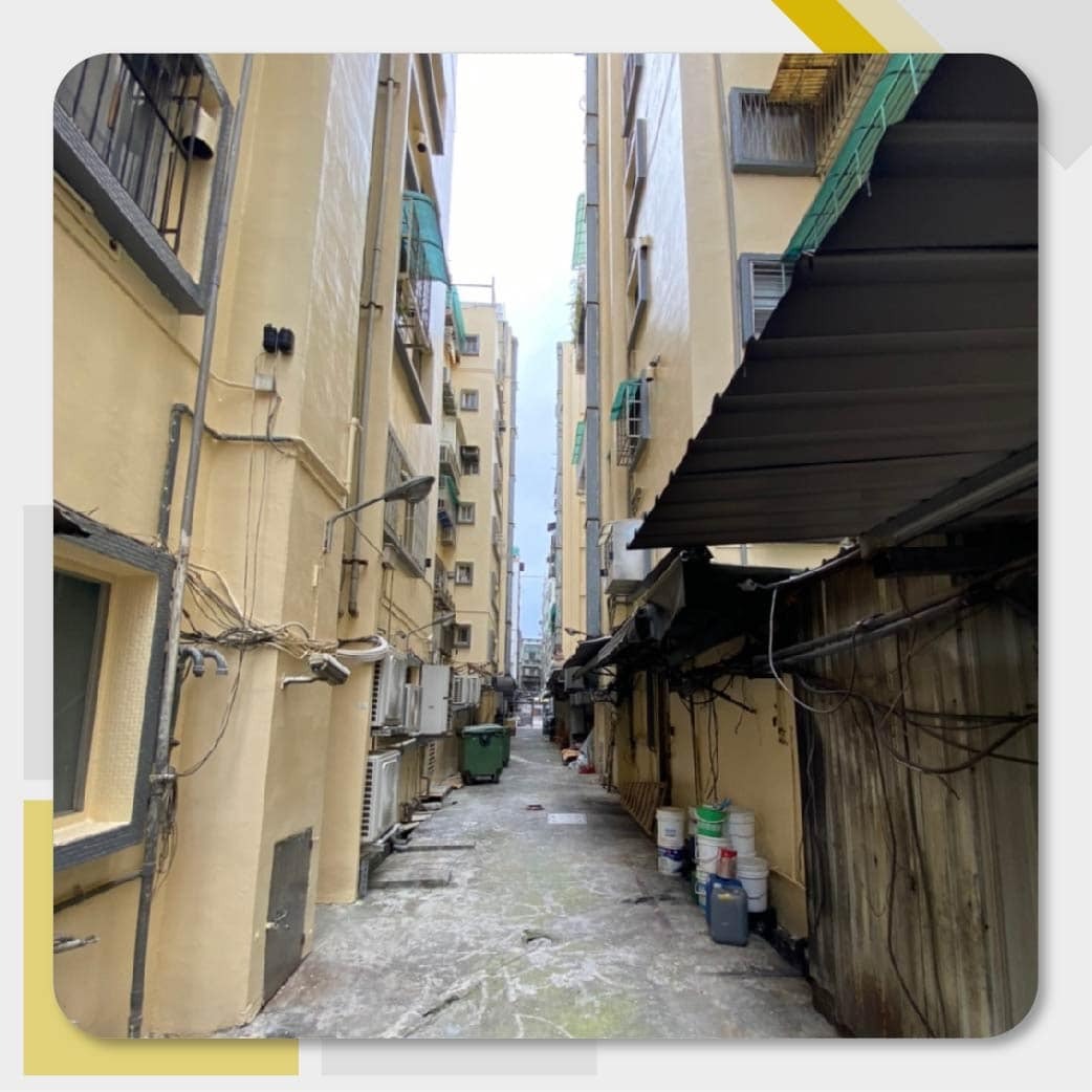 台北永春新廈外牆塗裝，使用南寳漆象牙色的815WT水性815彈性塗料後的外觀照。