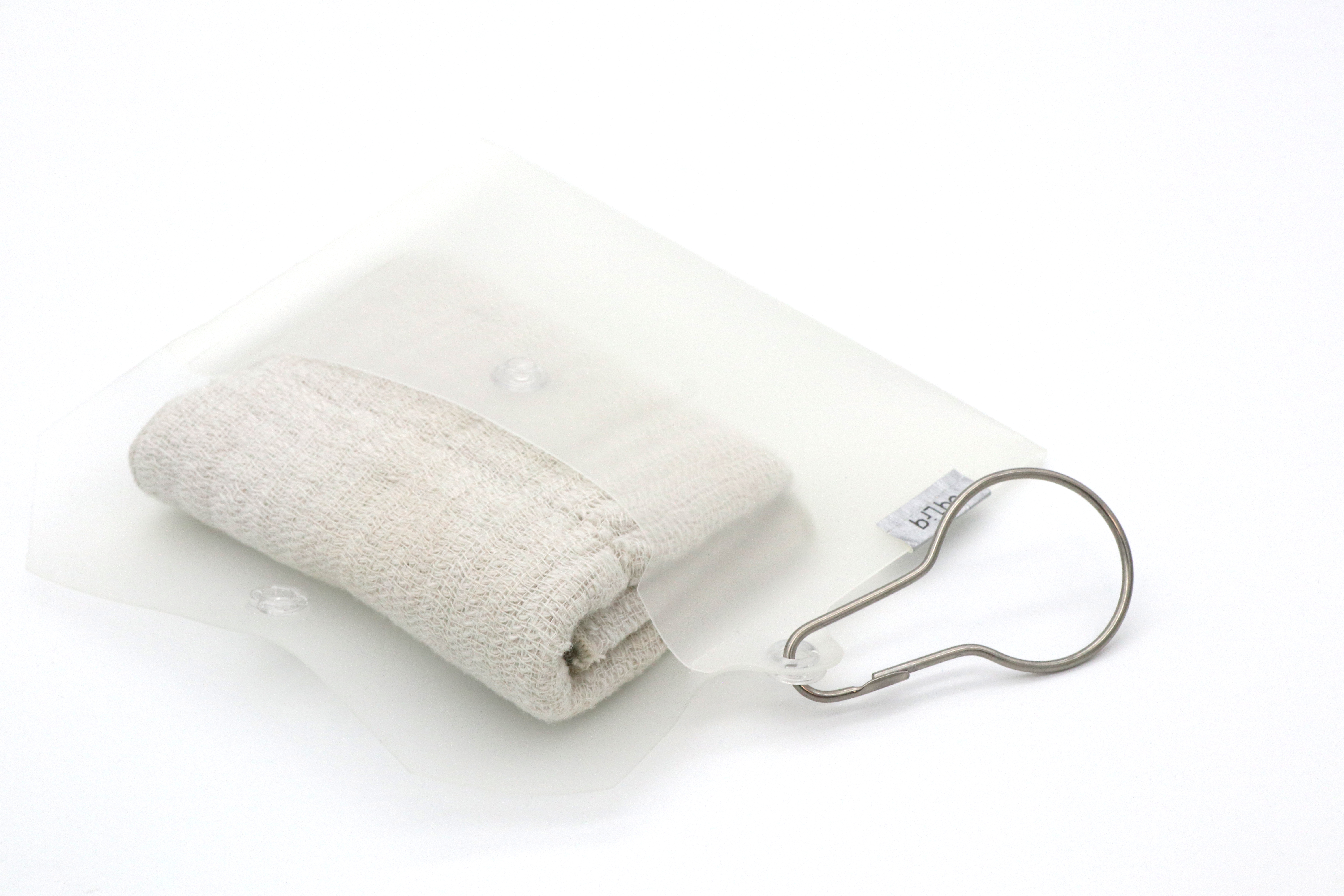 U.I.J x oqLiq 隨身收納包