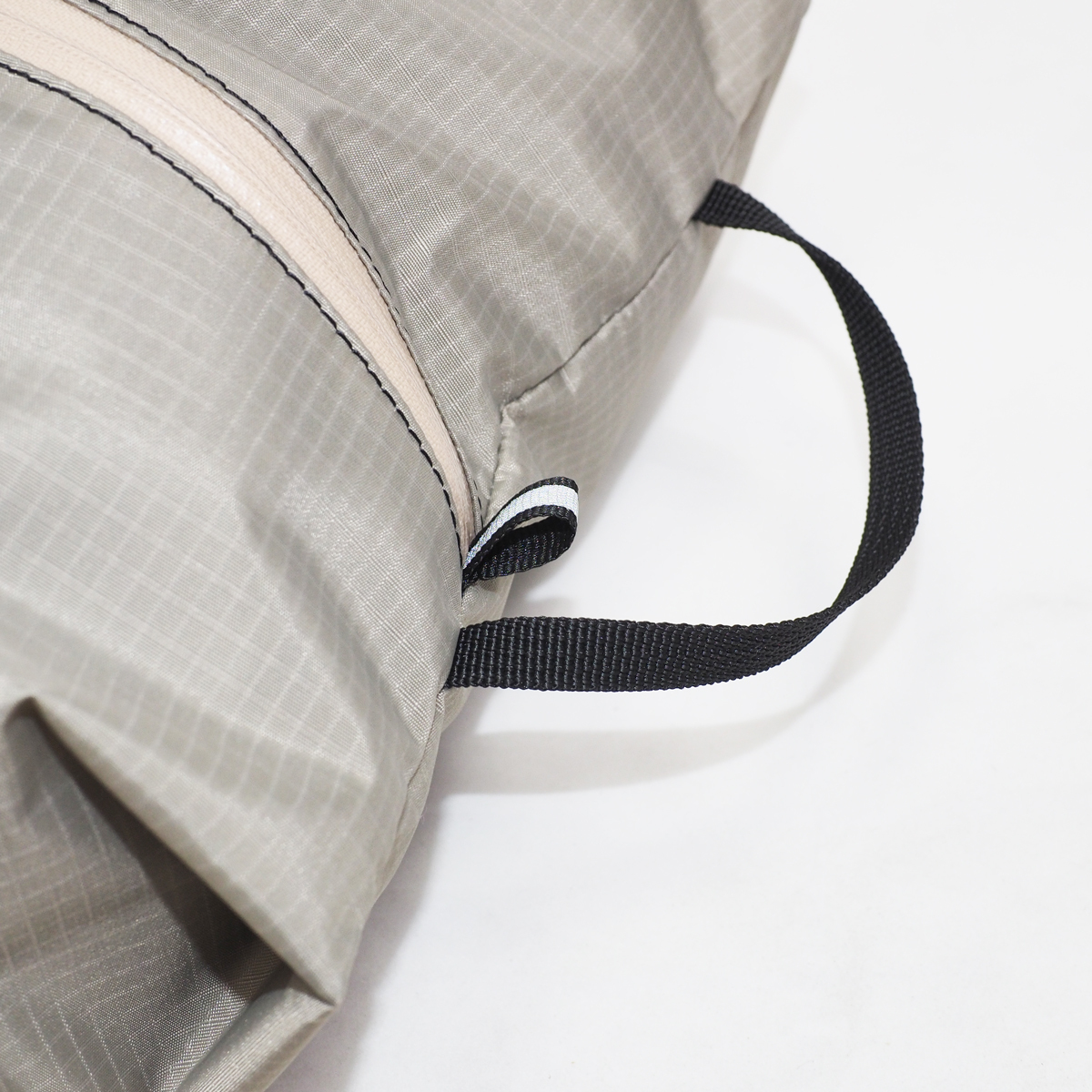 HANCHOR 輕量斜拉鍊收納袋 沙褐