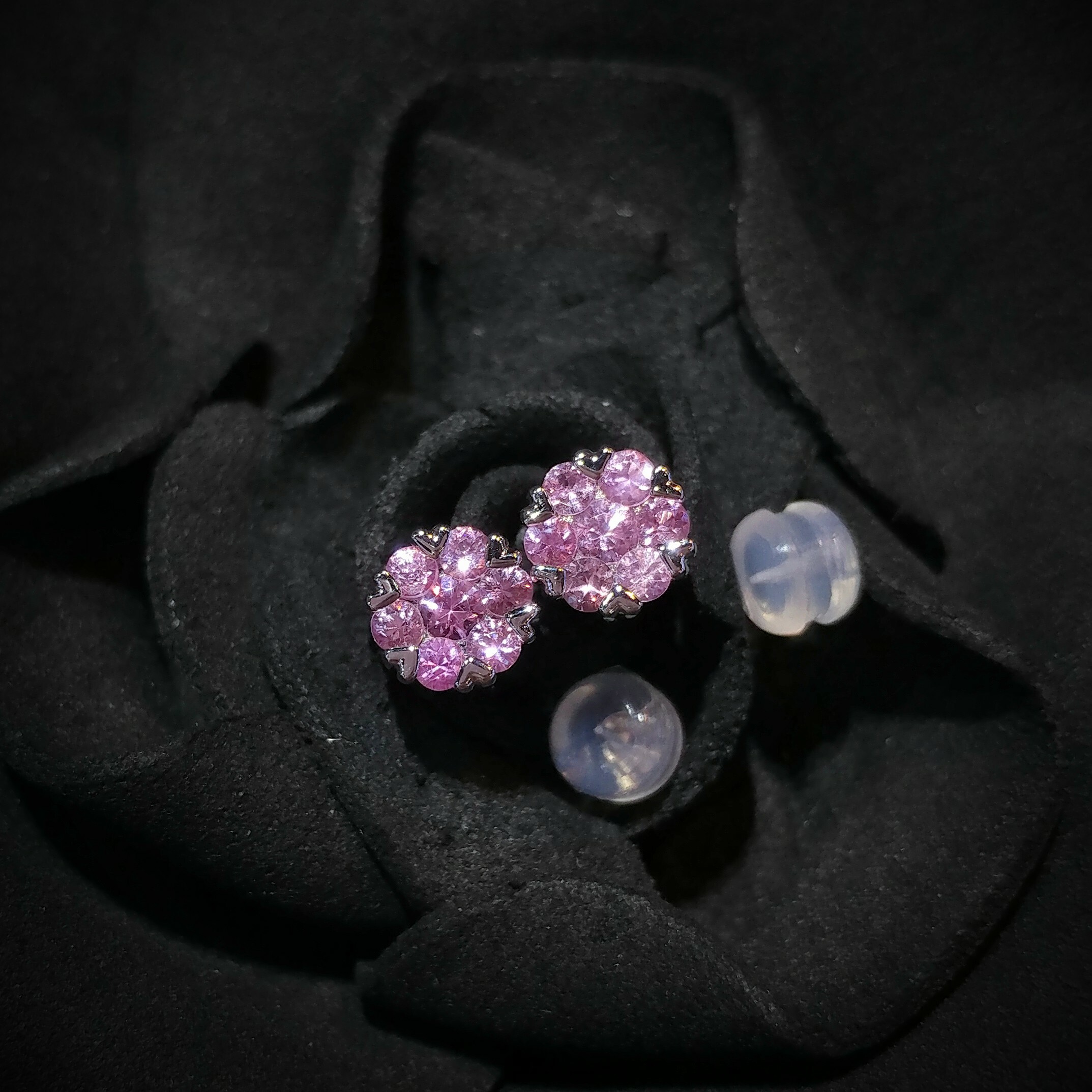 18K White Gold 0.68ct Pink Sapphire Earrings