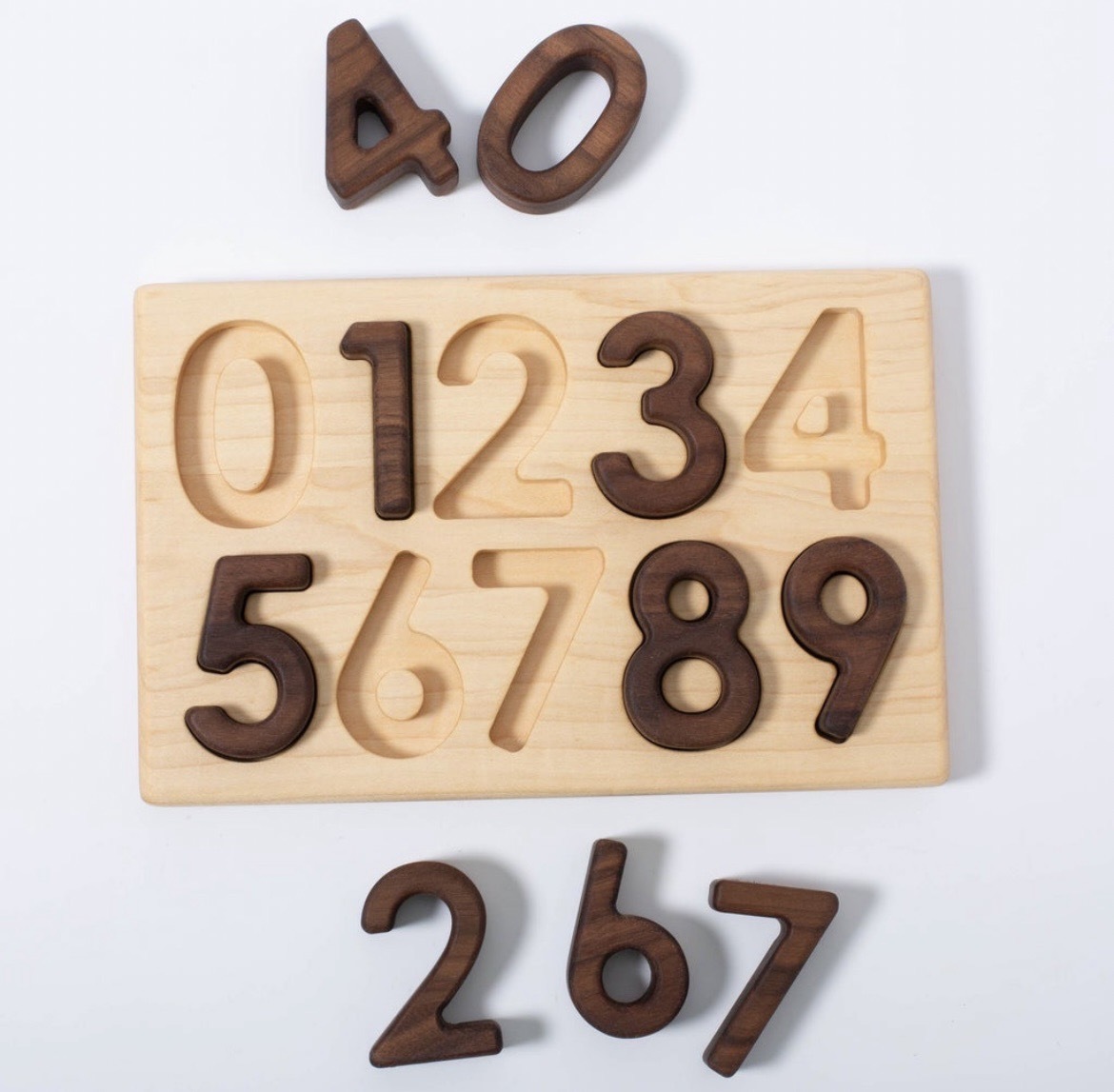 0-9數字拼圖- 黑胡桃木字母+楓木底板