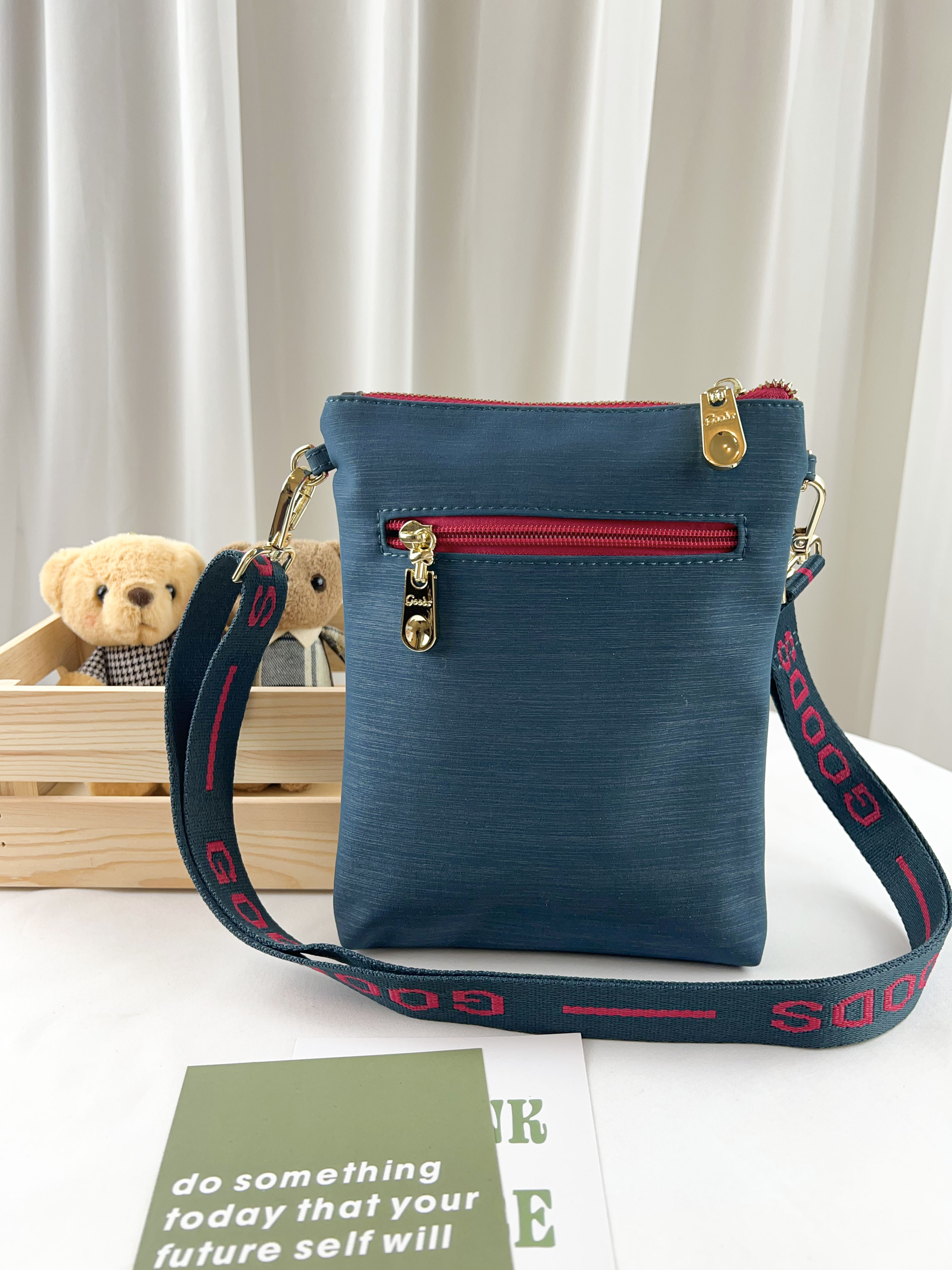 GOODS 綠桃拼色 單層手機側背包 #2231