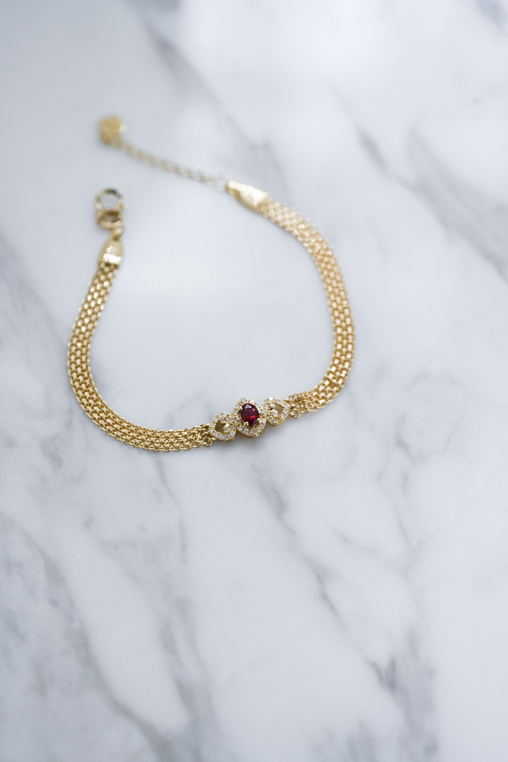 18K Royal Dinastía Ruby Diamond Tank Bracelet