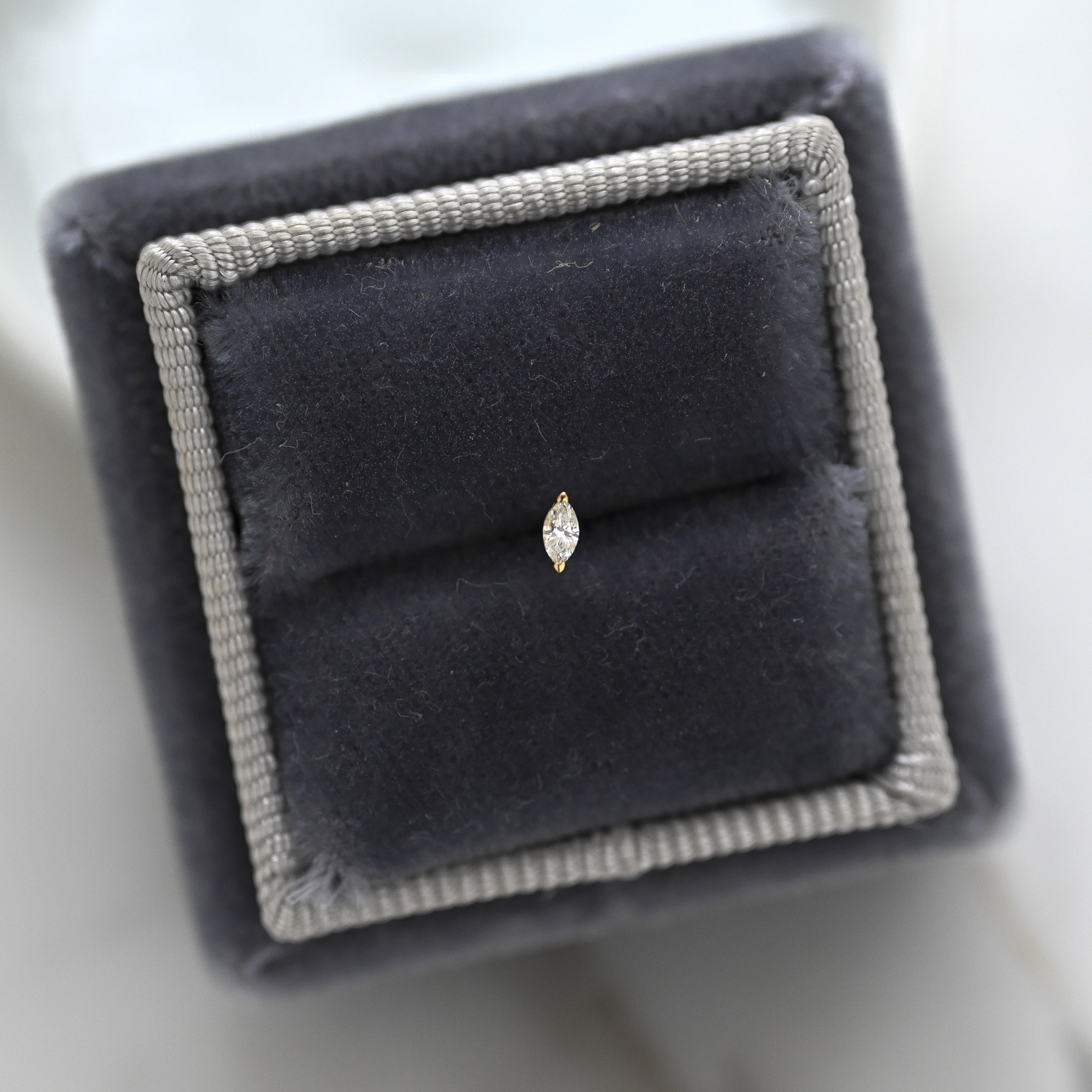 18K Little Single Marquise Diamond Earring