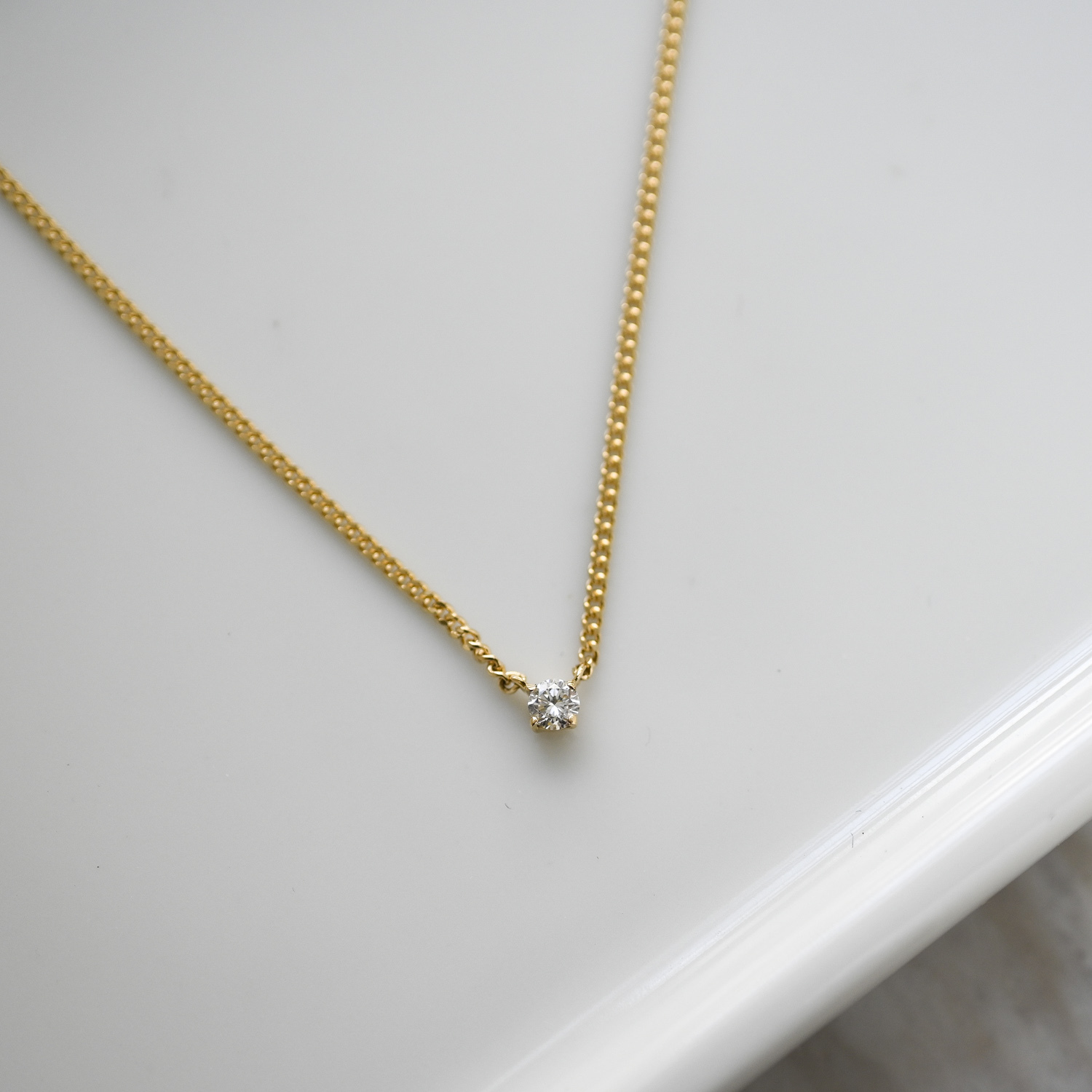 18K 0.10ct Diamond with mini cuban chain