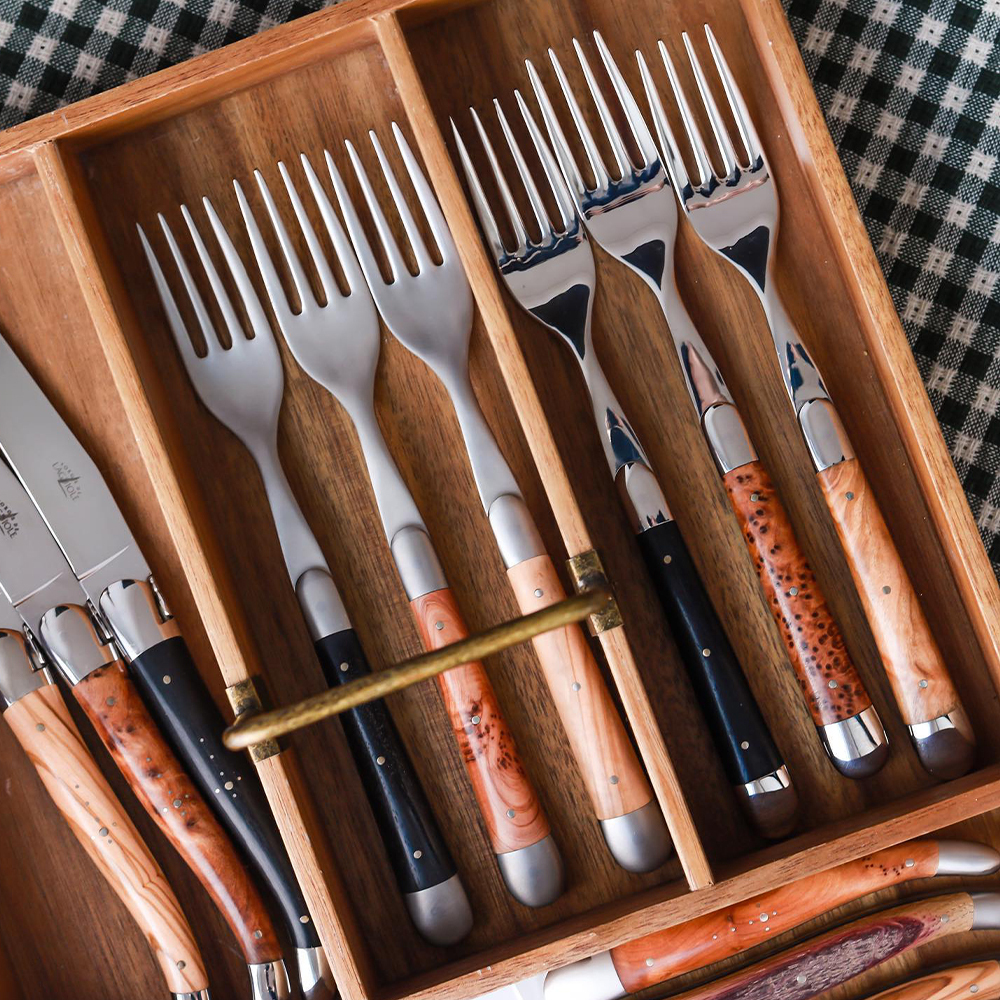 FORGE DE LAGUIOLE | 白蠟木握柄6件餐具禮盒組 [ 適用洗碗機材質 ]