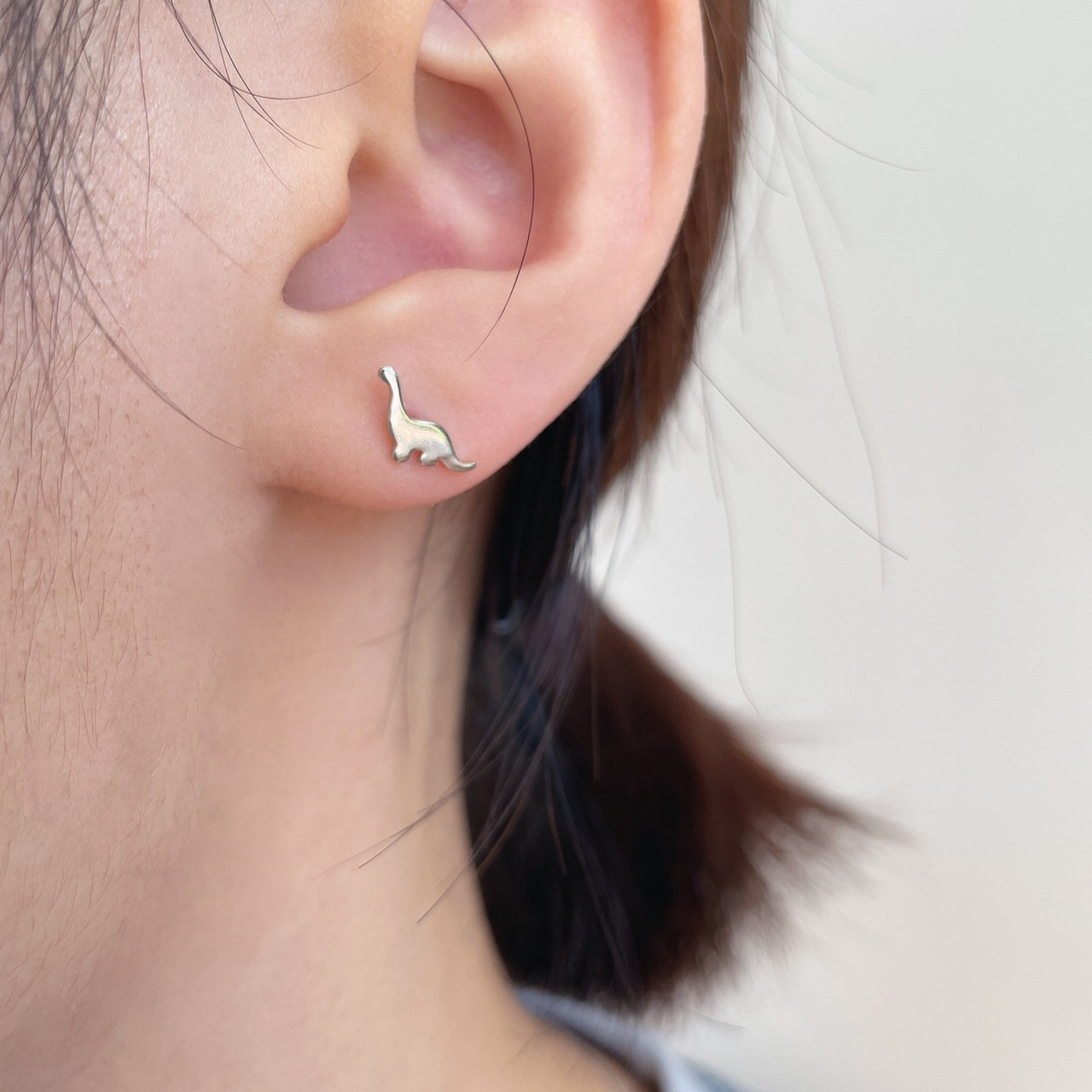 │簡約│恐龍寶寶 • 耳針耳夾 • 純銀耳環 • 可碰水 • 抗過敏 S925