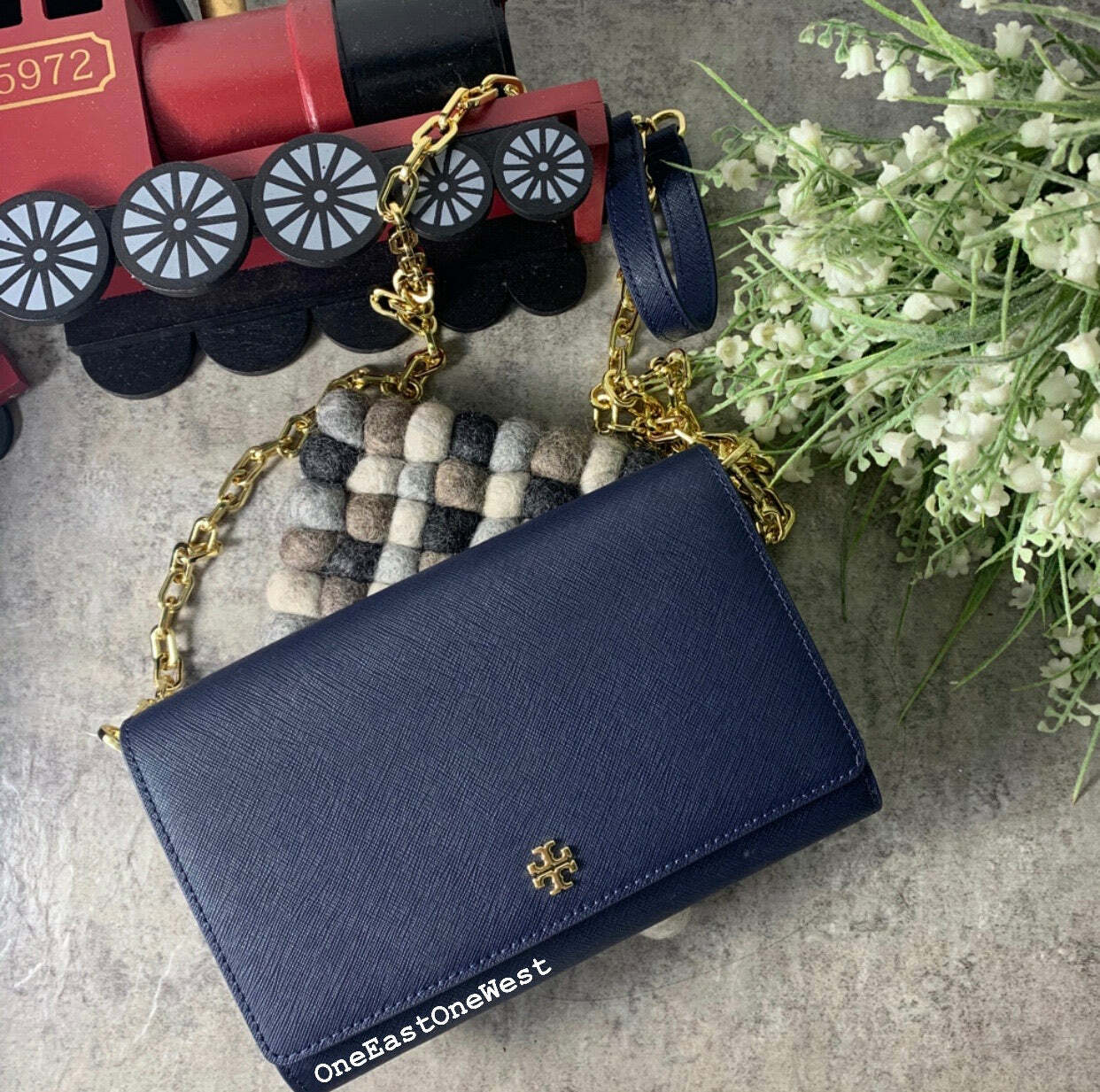 Tory Burch Emerson Chain Wallet Navy