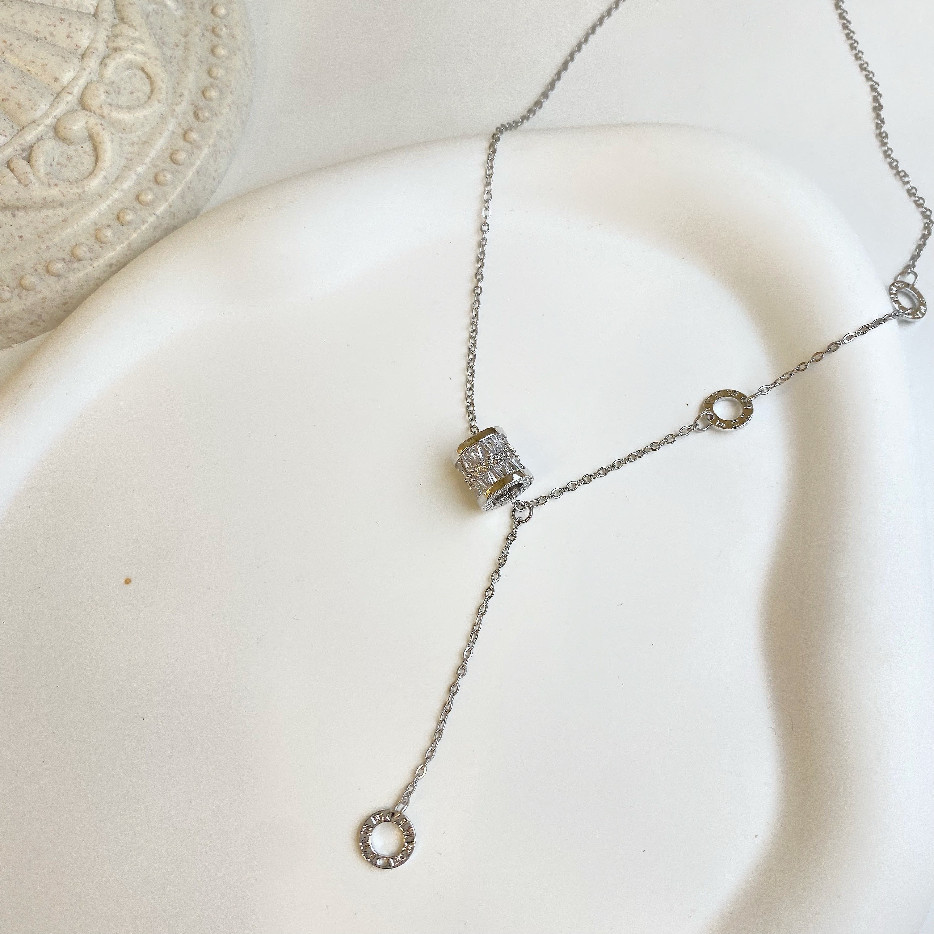 冰冠之心．鋯石圓環小垂吊頸鏈