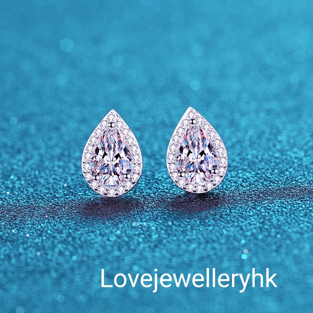 Pear moissanite earrings   E2C044