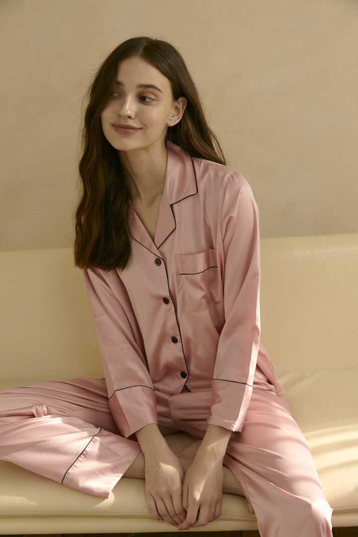 Love To Dream 長袖居家服【可客製化/睡衣/緞面睡衣】－Heres to Love