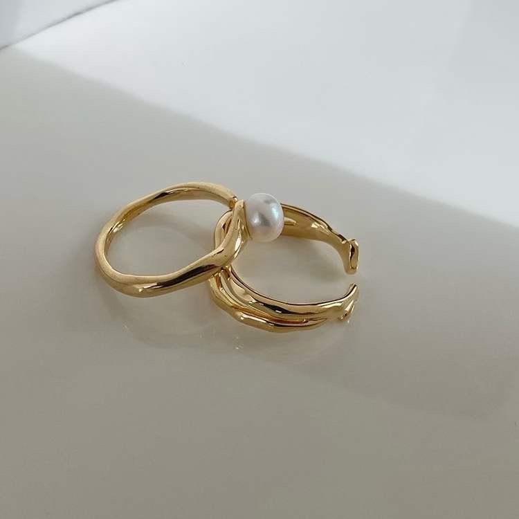 Madam Pearl Ring Set