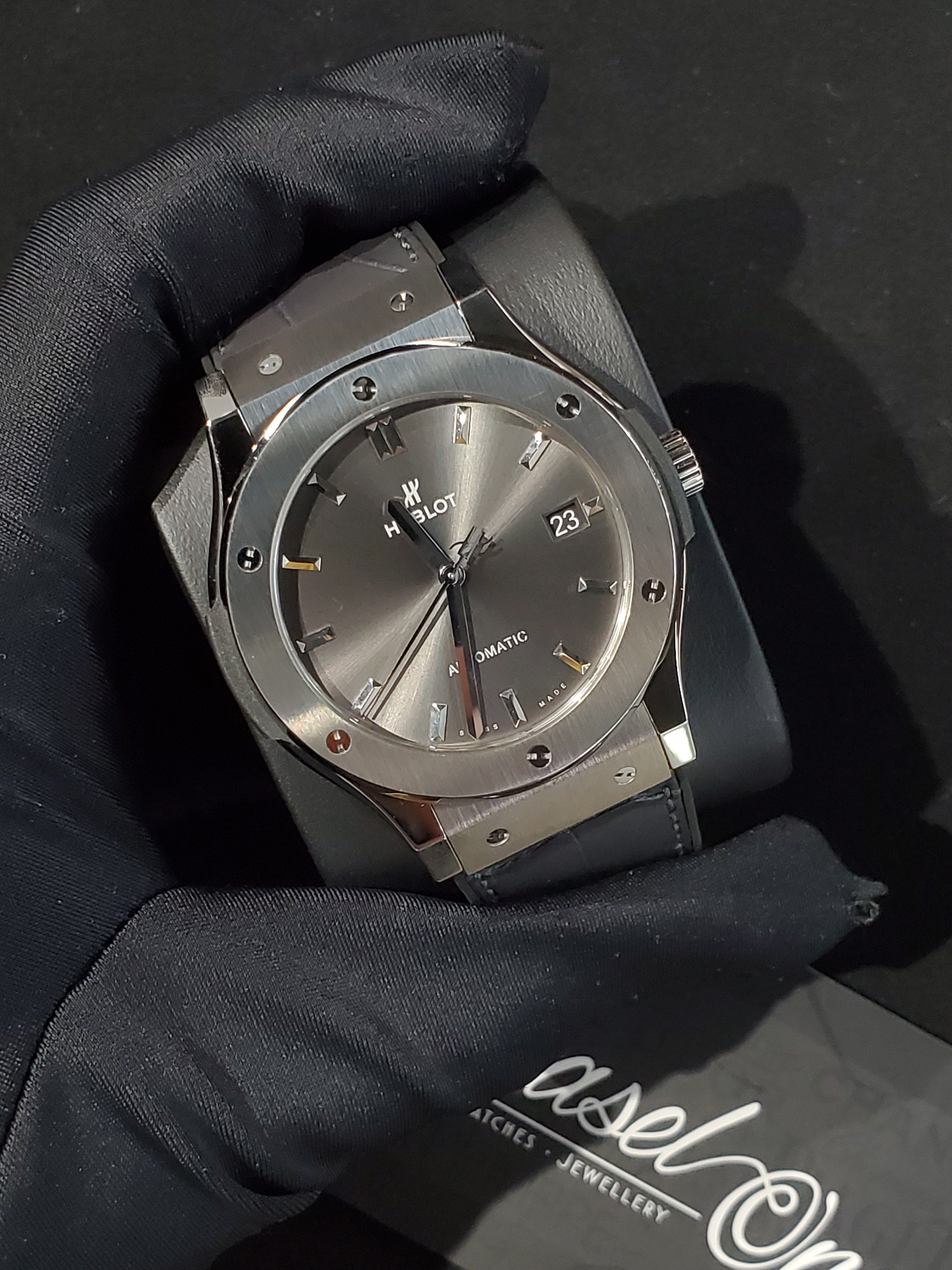 BRAND NEW HUBLOT 511.NX.7071.LR CLASSIC FUSION RACING GREY TITANIUM 45MM