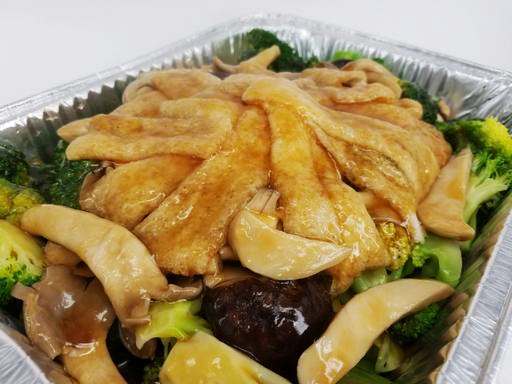 鮮什菇竹笙扒上素