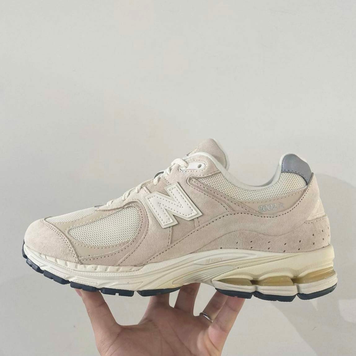 再添新色! NEW BALANCE 2002R系列 ❤ 淺杏配色 [限時勁減!!]