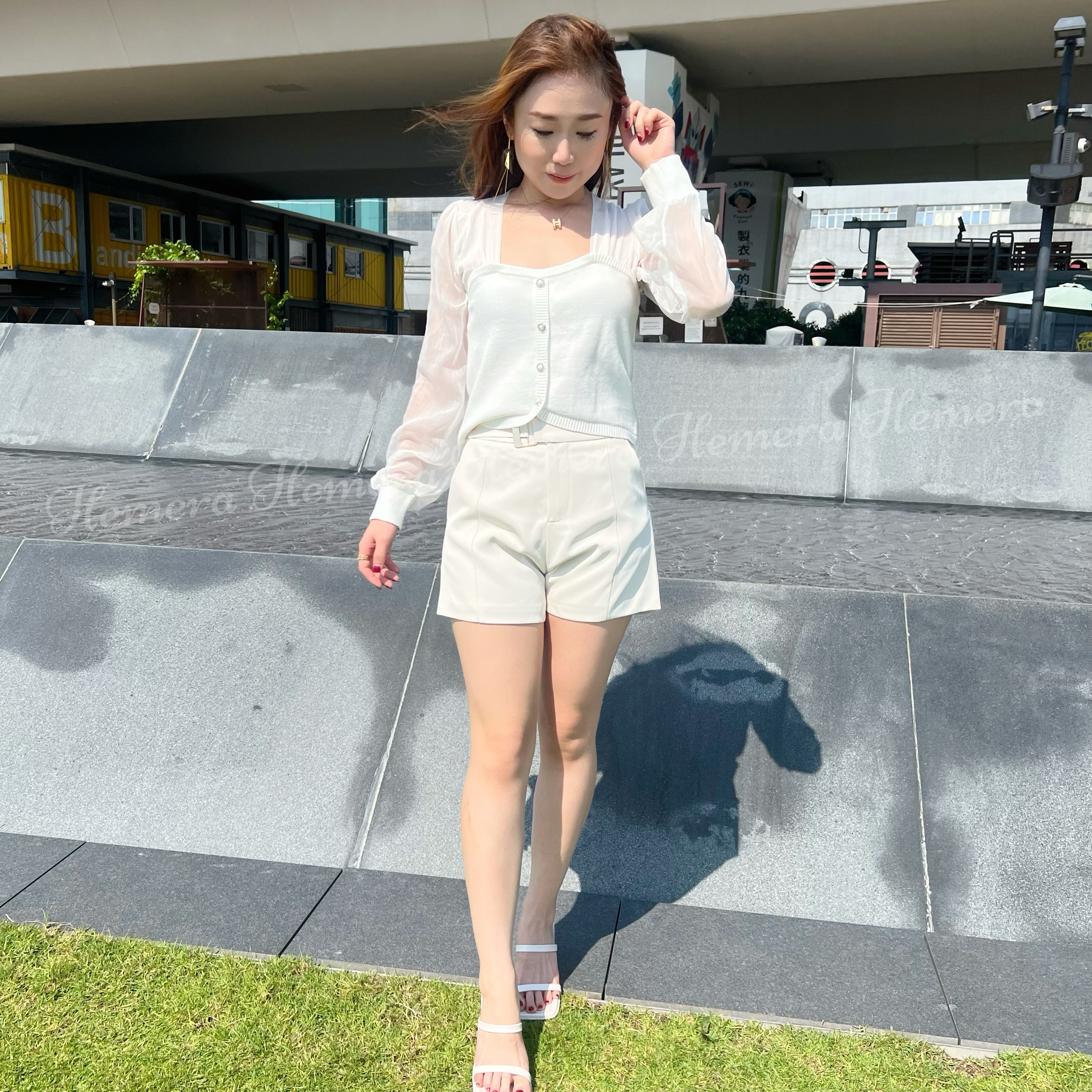 溫柔透膚網紗拼針織Bling Bling鈕仔上身 TP22S0969