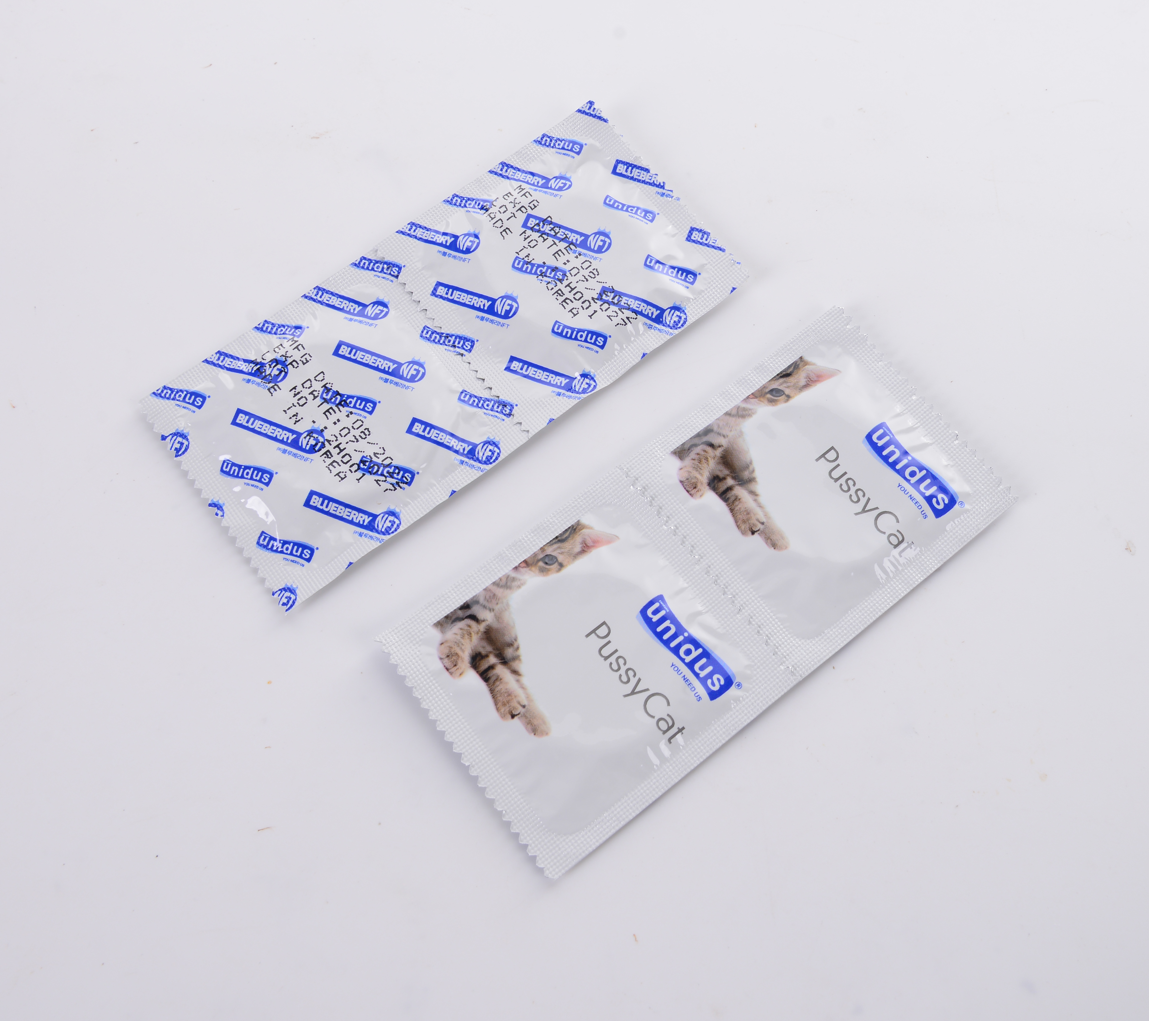 Unidus 隱形貓咪 12 片裝 乳膠安全套