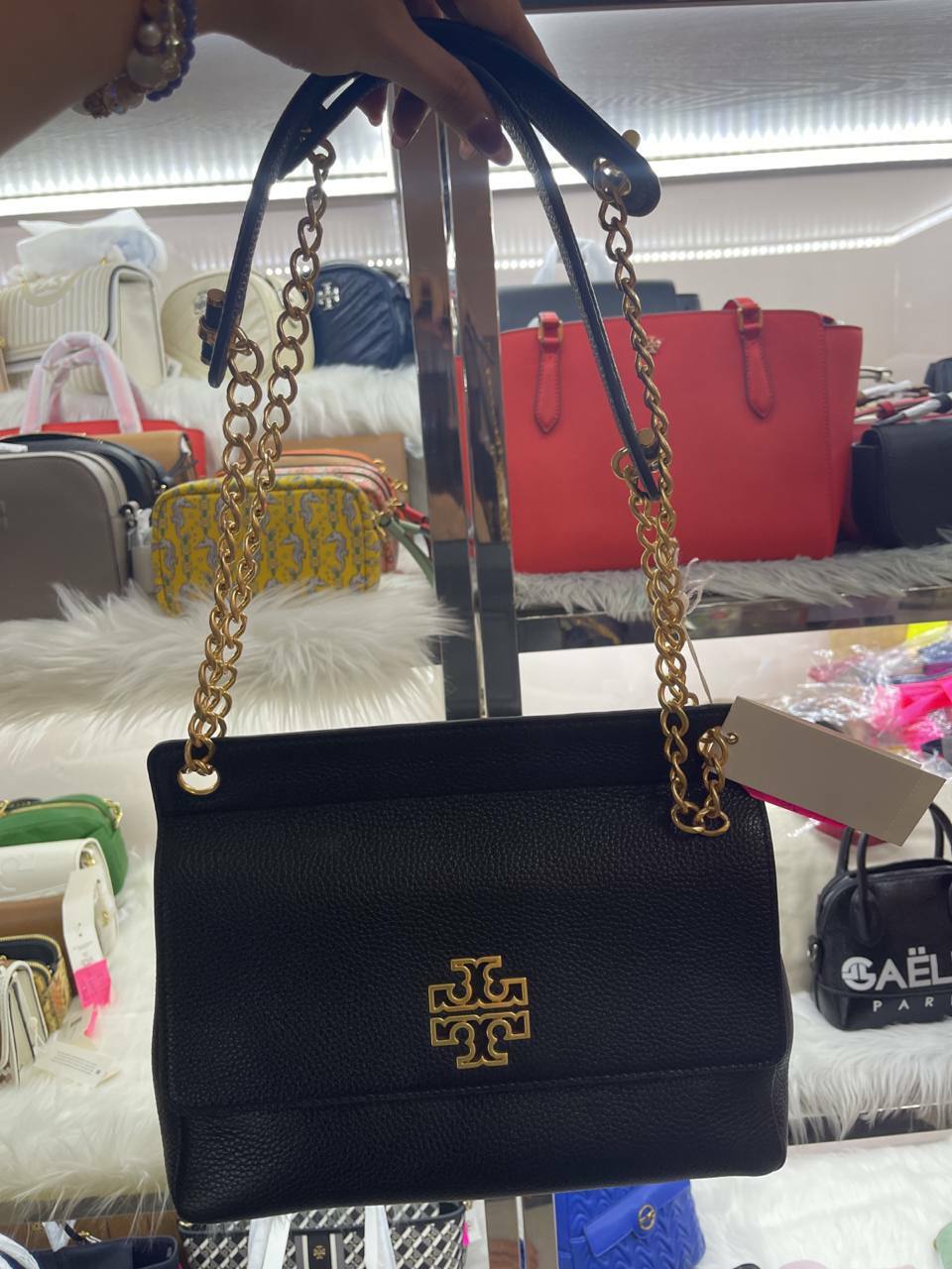 [S] TORY BURCH BRITTEN FLAP SHOULDER BAG,BLACK, 67295-001 (STB168)