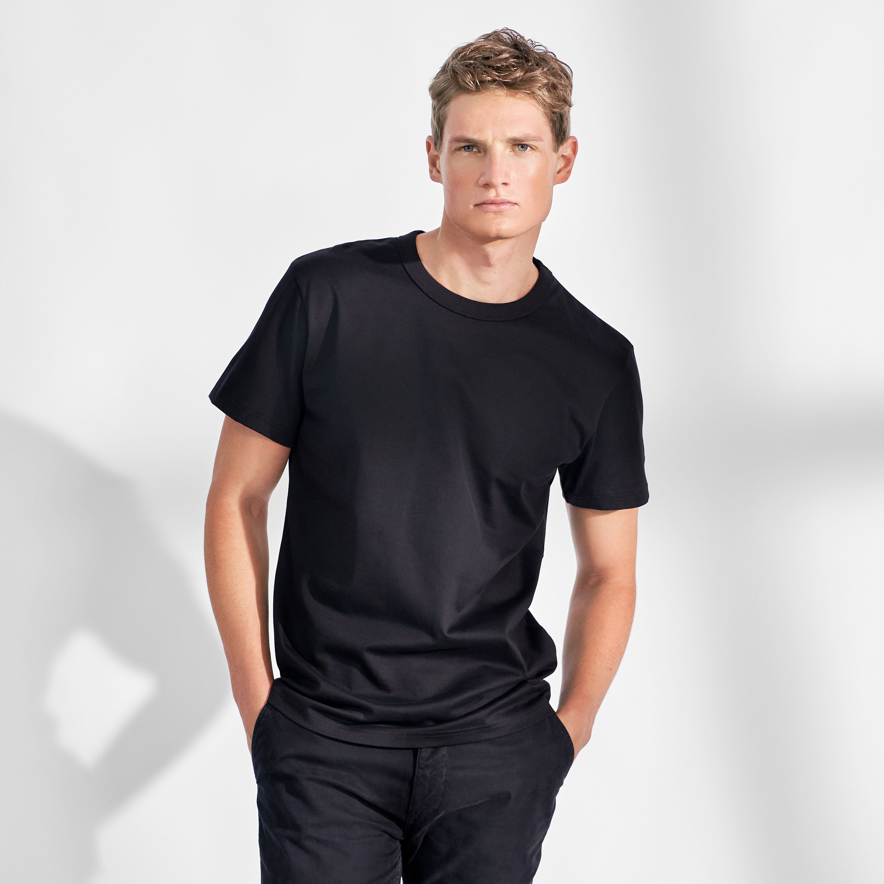 Crew-Neck Pima  圓領男用高端厚T - 黑