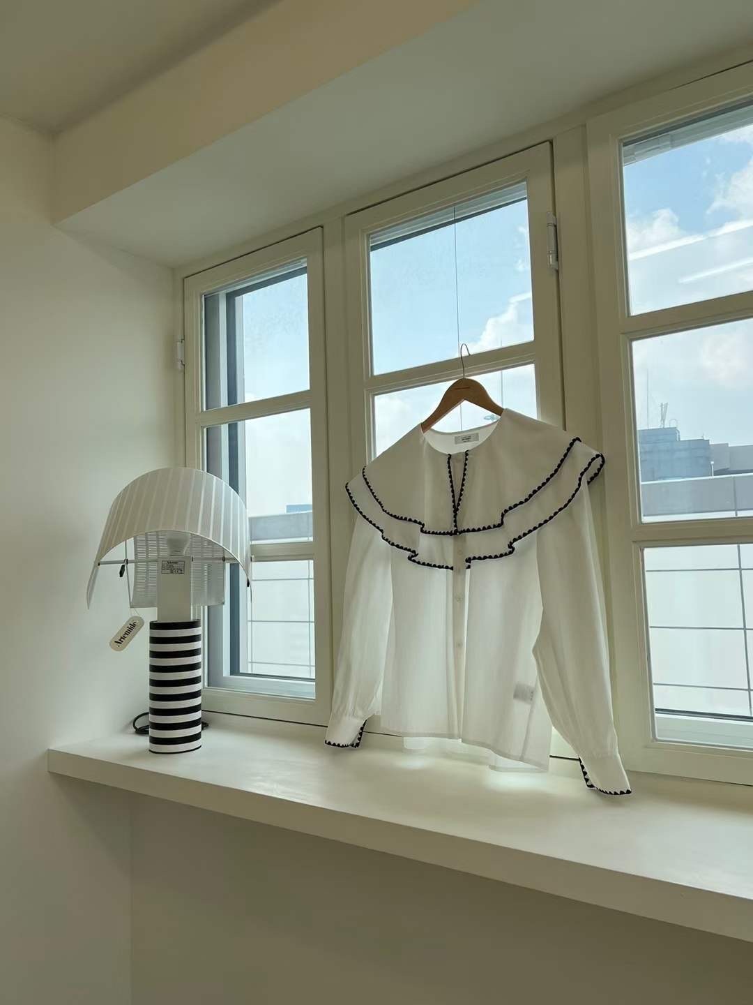 OCTT2346 特大領黑圍邊恤衫