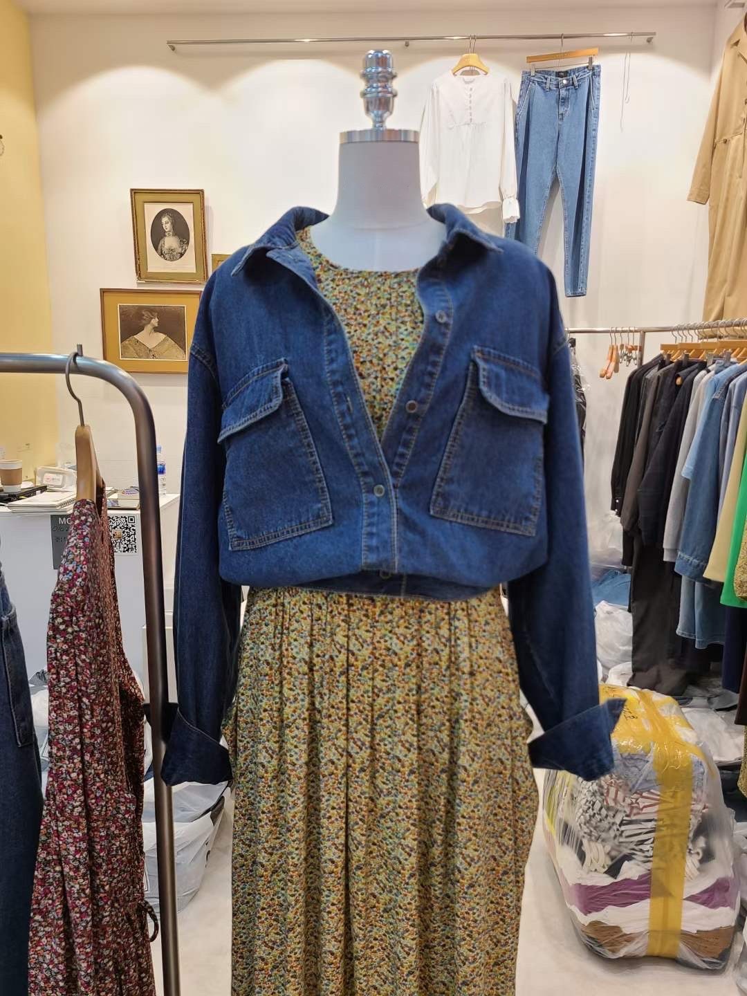 OCTT2354 洗水牛仔外套