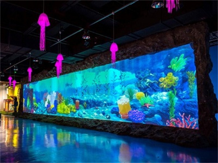 玩具幻想曲-喬依的水族箱