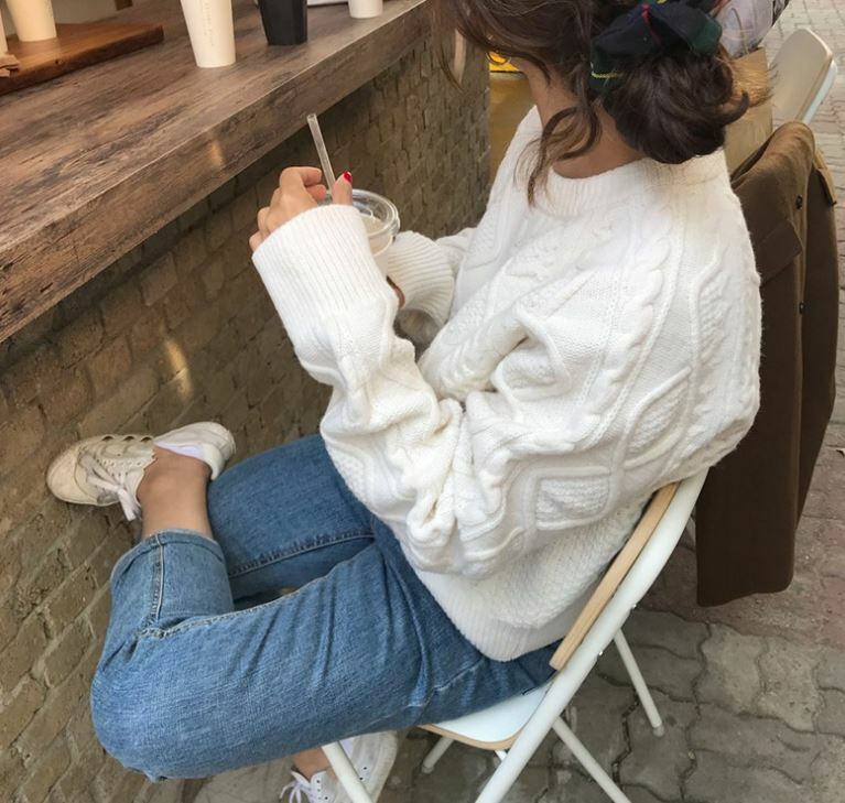 ᴷᴼᴿᴱᴬ 🇰🇷<現貨>穿上慵懶立體麻花毛衣