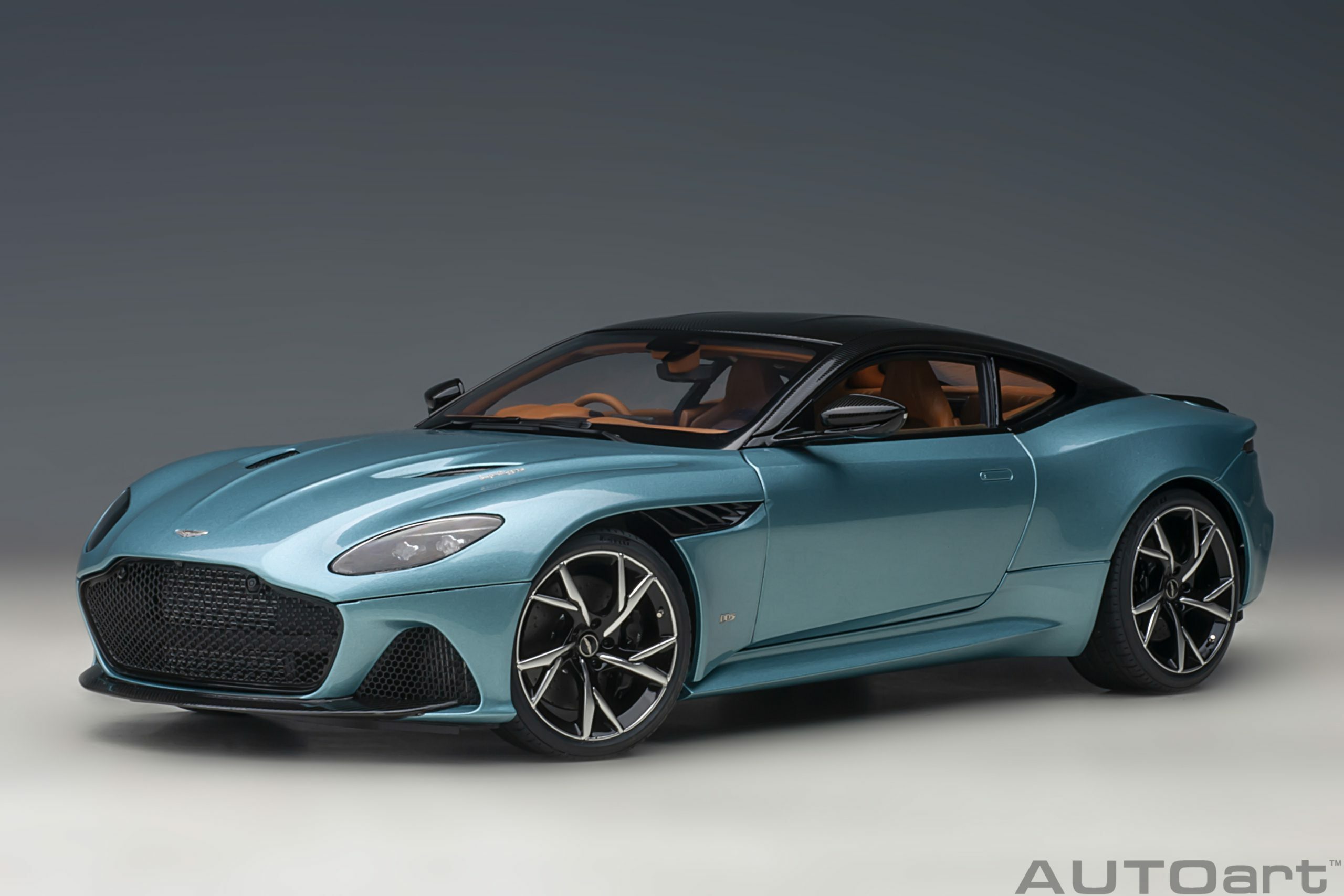 預訂:(訂金$300) (預訂價$1584) : 1/18 AUTOART Aston Martin DBS Superleggera (Caribbean Pearl Blue) (70299)