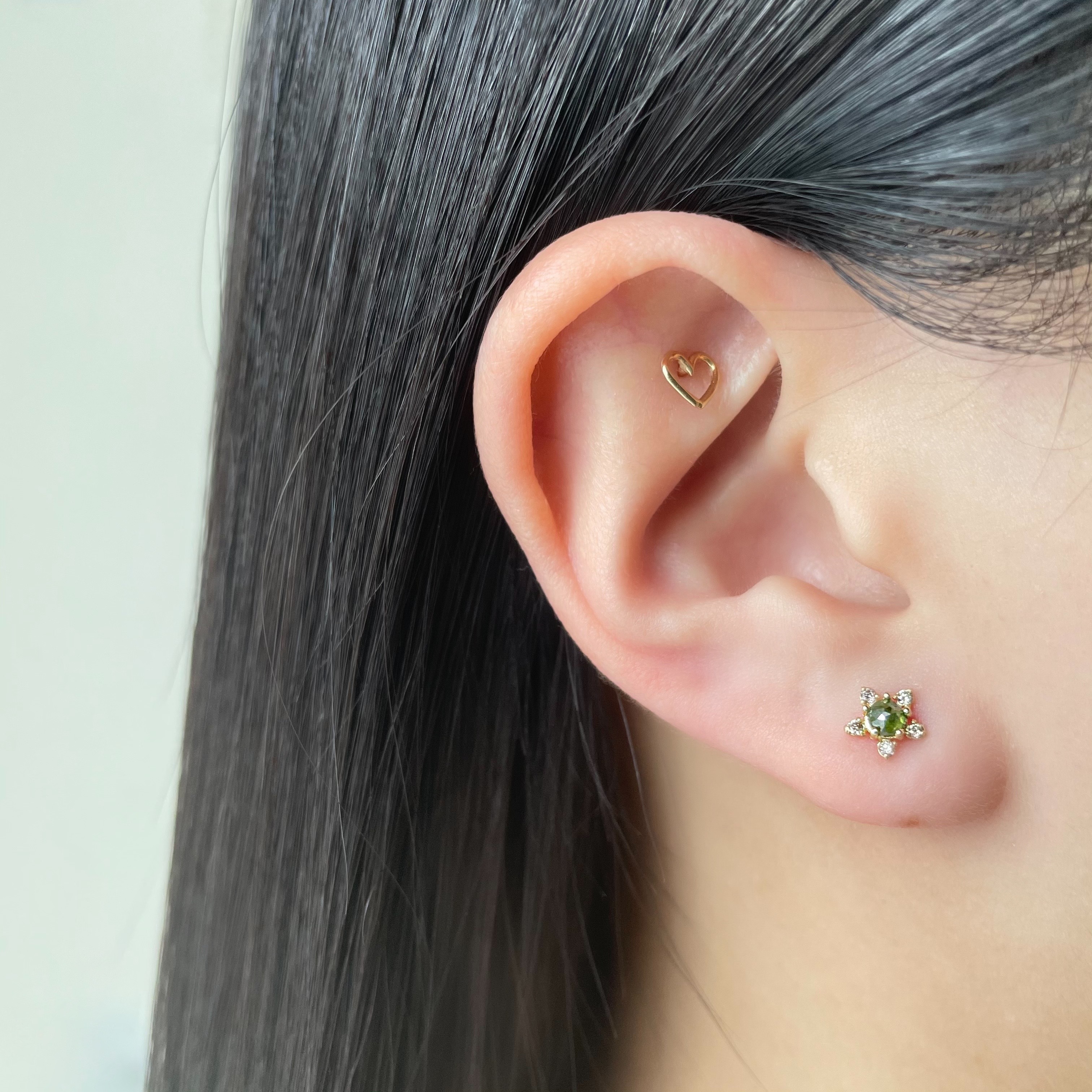 14K Diamond Star綠鑽原礦轉珠耳環