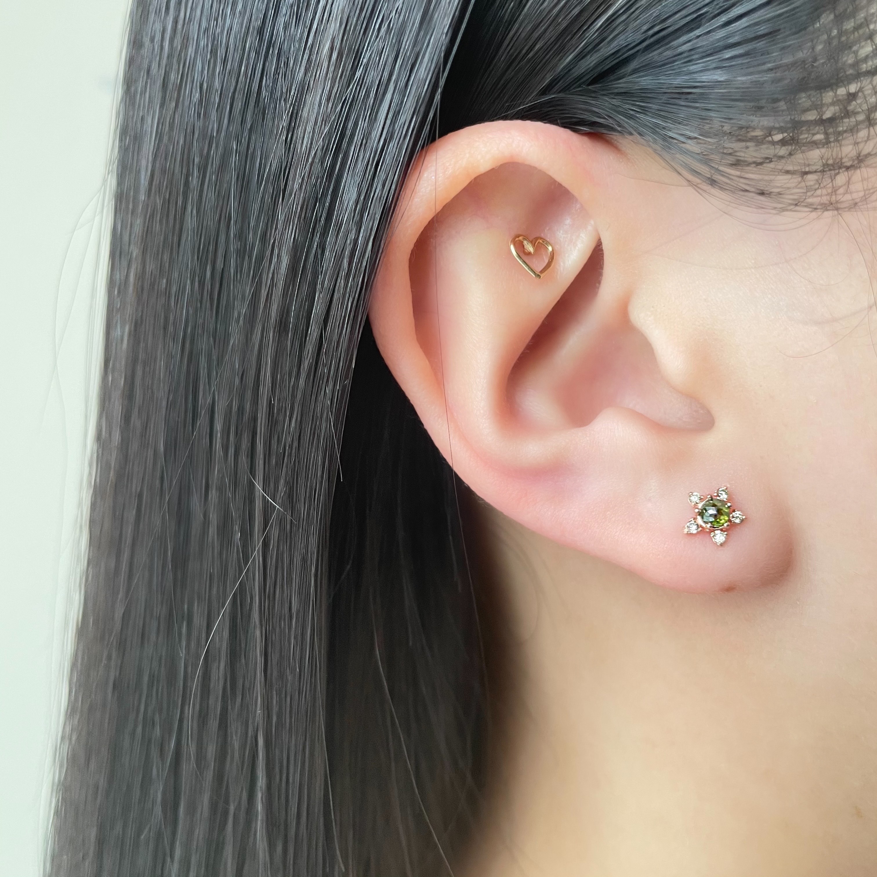 14K Diamond Star綠鑽原礦轉珠耳環