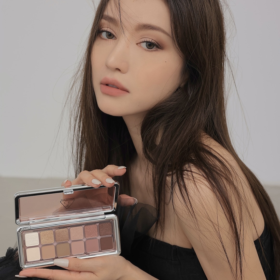 [ 3CE ] New Take Eyeshadow Palette #Motion Frame