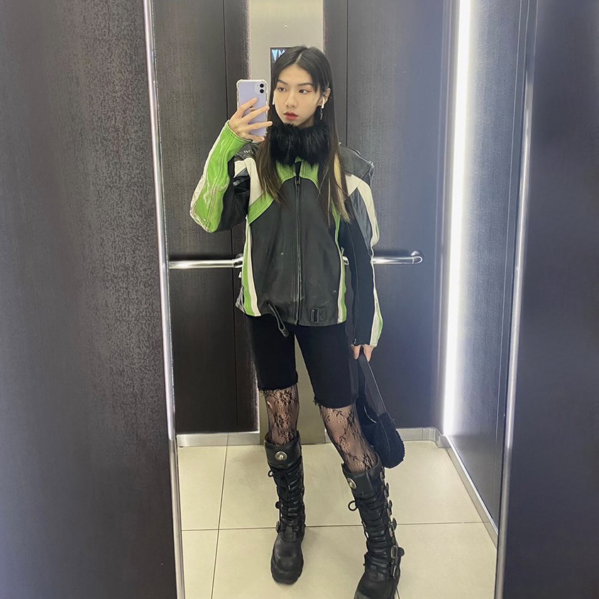 高腰黑色牛仔短褲(-20%)