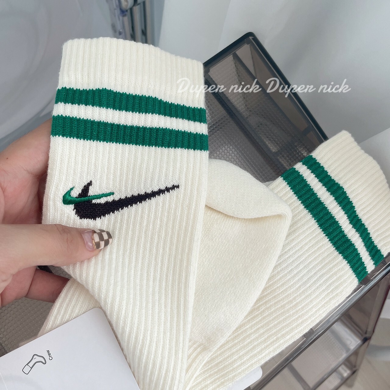 NIKE 雙勾長襪 綠 米白