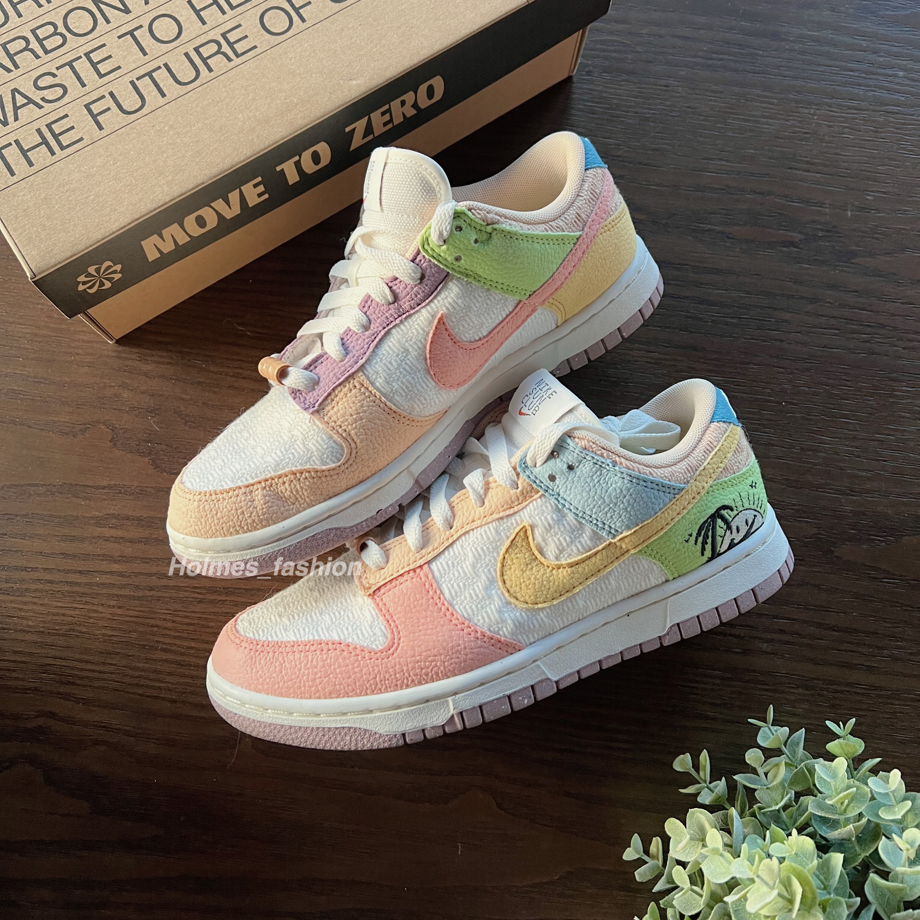 Holmes】Nike Dunk Low SE W 