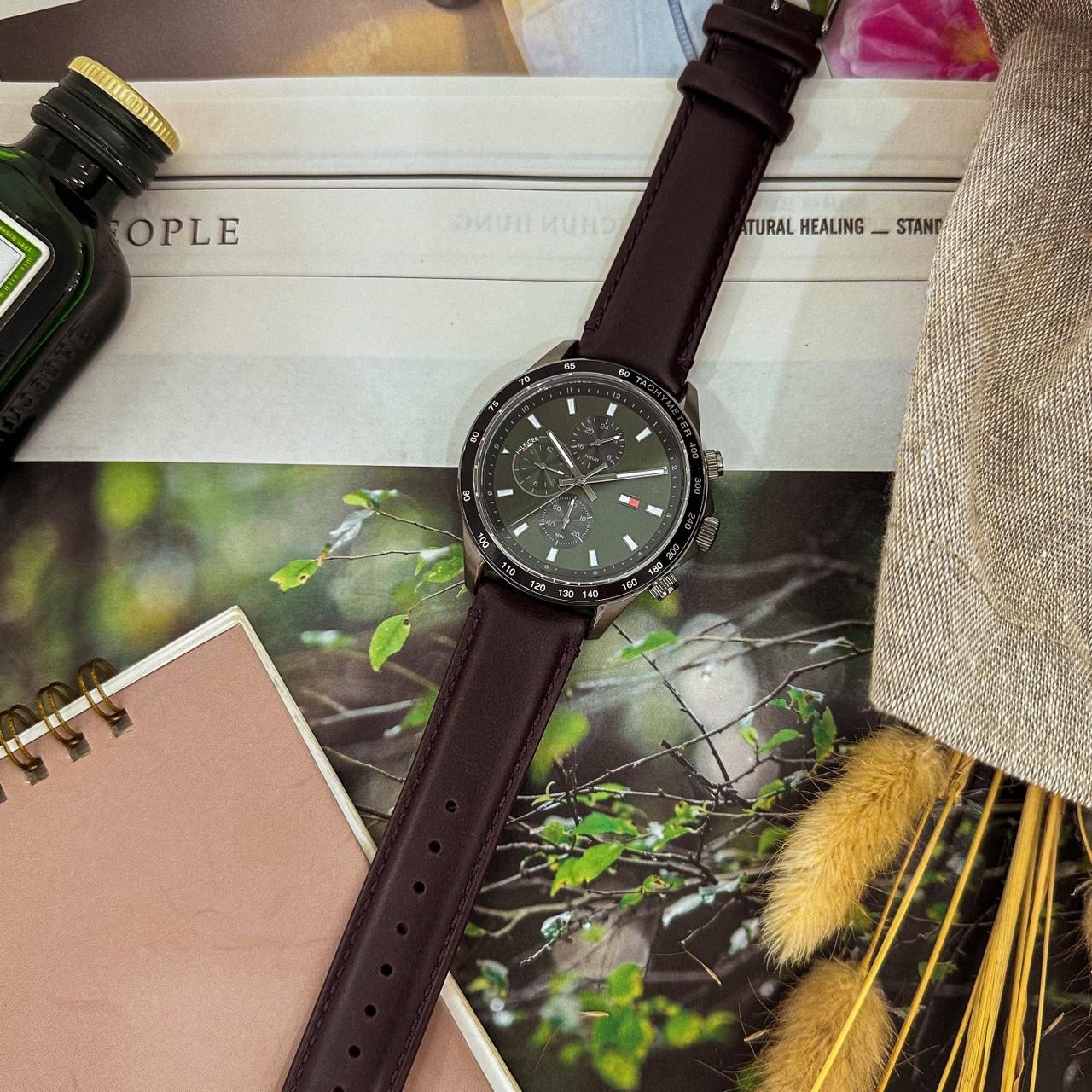 【Tommy Hilfiger】造型三眼紳士腕錶 1792017 44mm 現代鐘錶