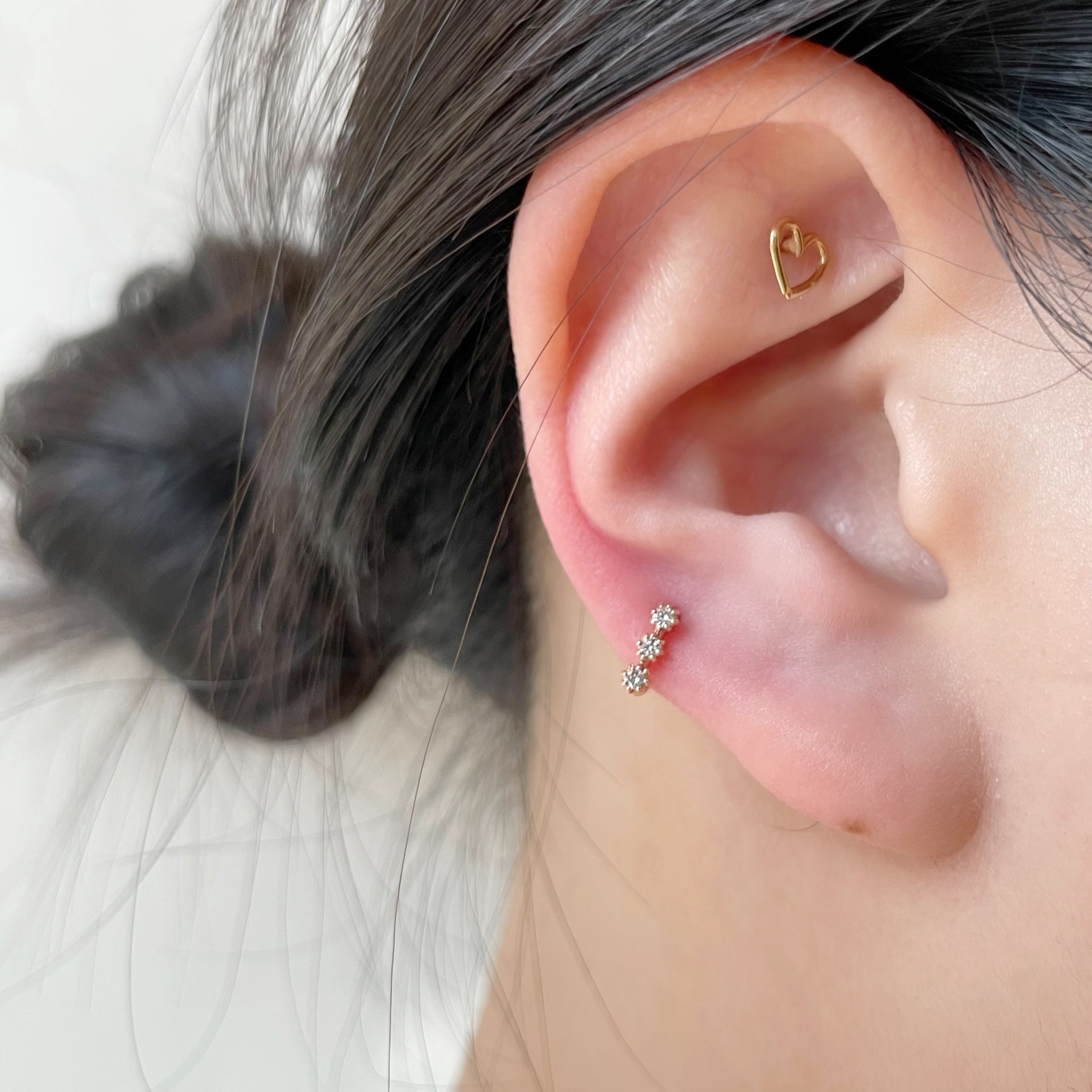 14K小花三鑽石耳骨圈