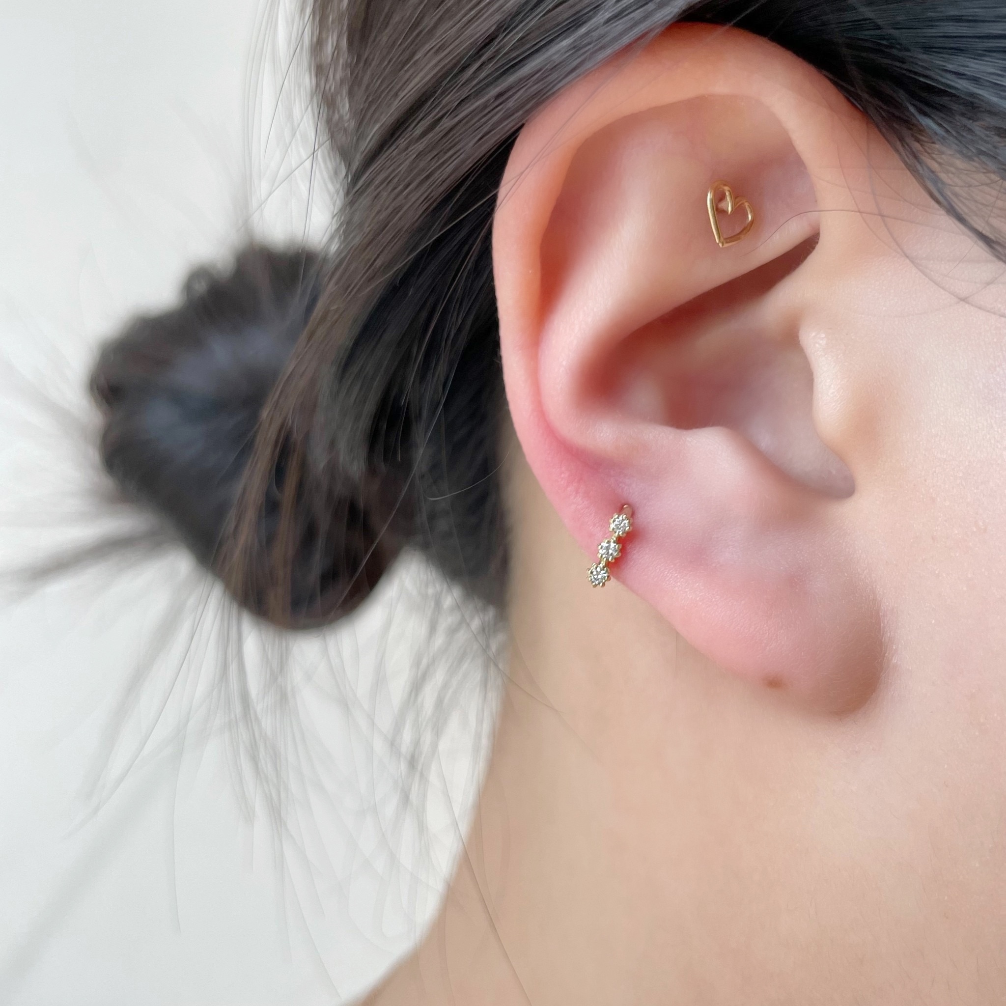 14K小花三鑽石耳骨圈