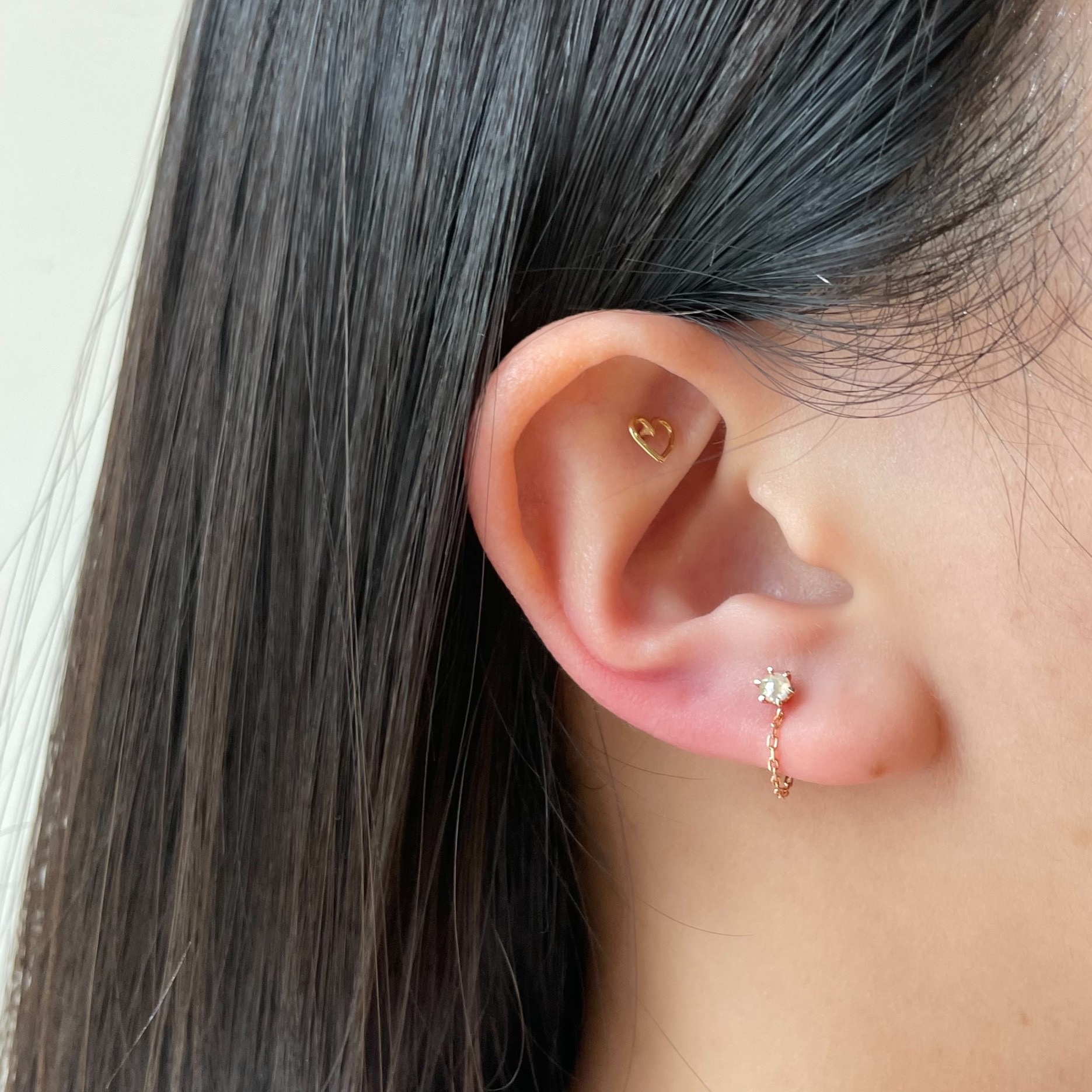 14K六爪灰鑽原礦簍空扣鏈式轉珠耳環