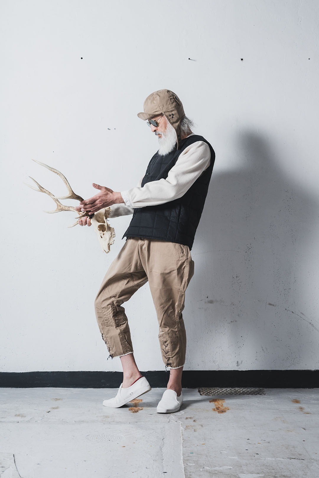 Black Sign Paraffin Weather Aviator Cap / Sand Beige